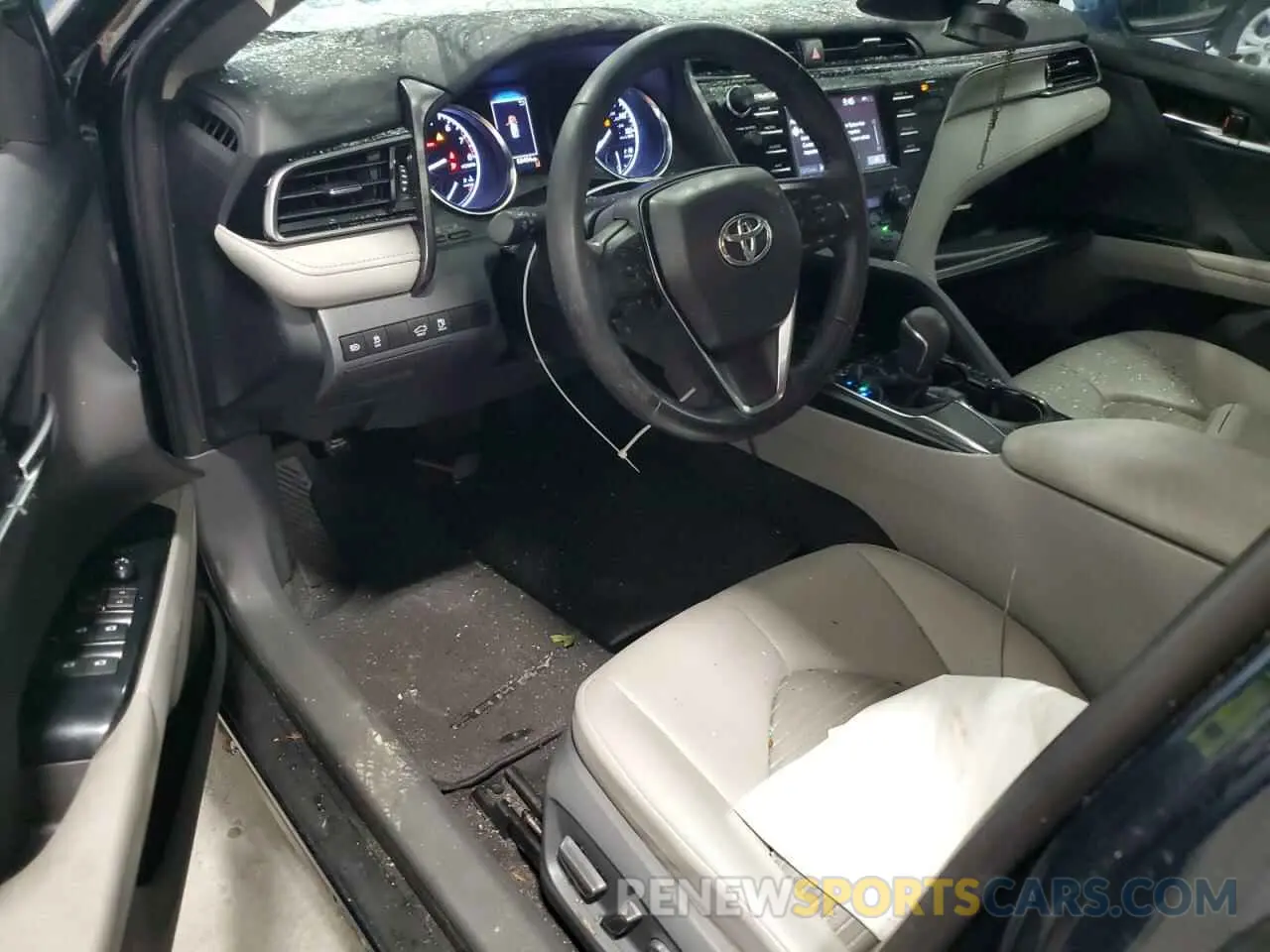 8 Photograph of a damaged car 4T1B11HK9KU699136 TOYOTA CAMRY 2019