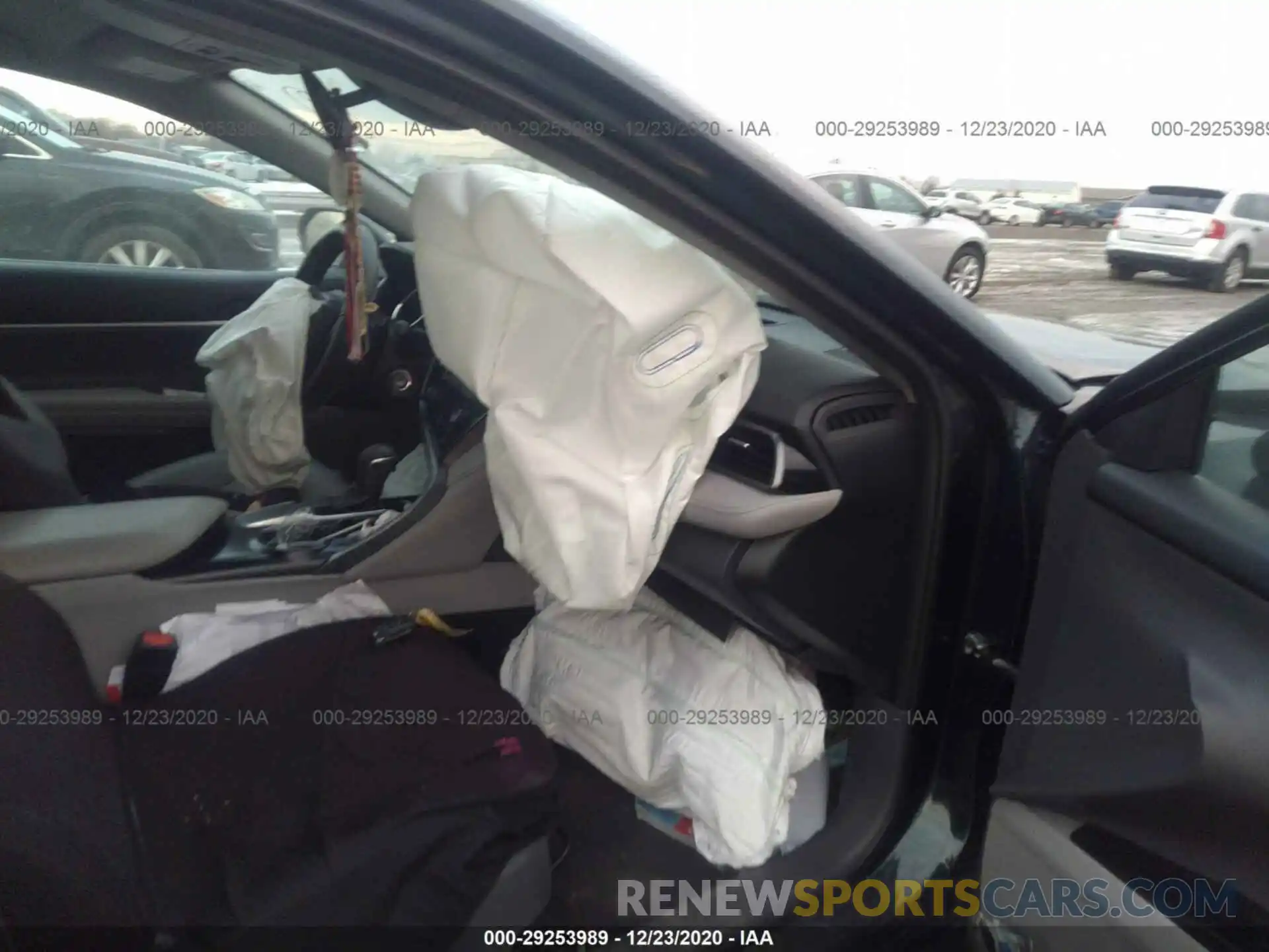 5 Photograph of a damaged car 4T1B11HK9KU699489 TOYOTA CAMRY 2019