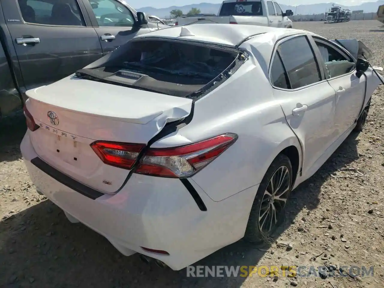 4 Photograph of a damaged car 4T1B11HK9KU705338 TOYOTA CAMRY 2019