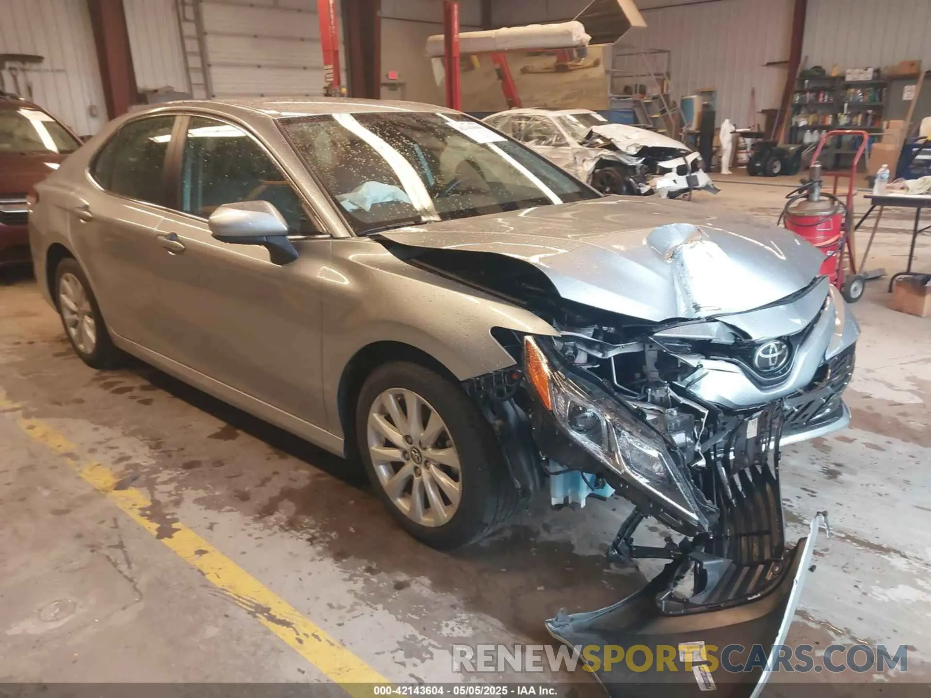 1 Photograph of a damaged car 4T1B11HK9KU706344 TOYOTA CAMRY 2019
