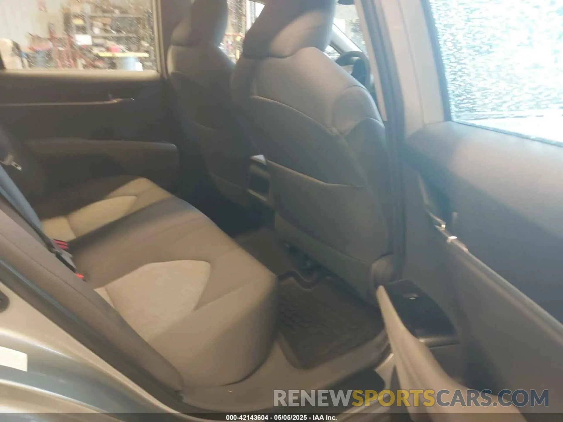 8 Photograph of a damaged car 4T1B11HK9KU706344 TOYOTA CAMRY 2019