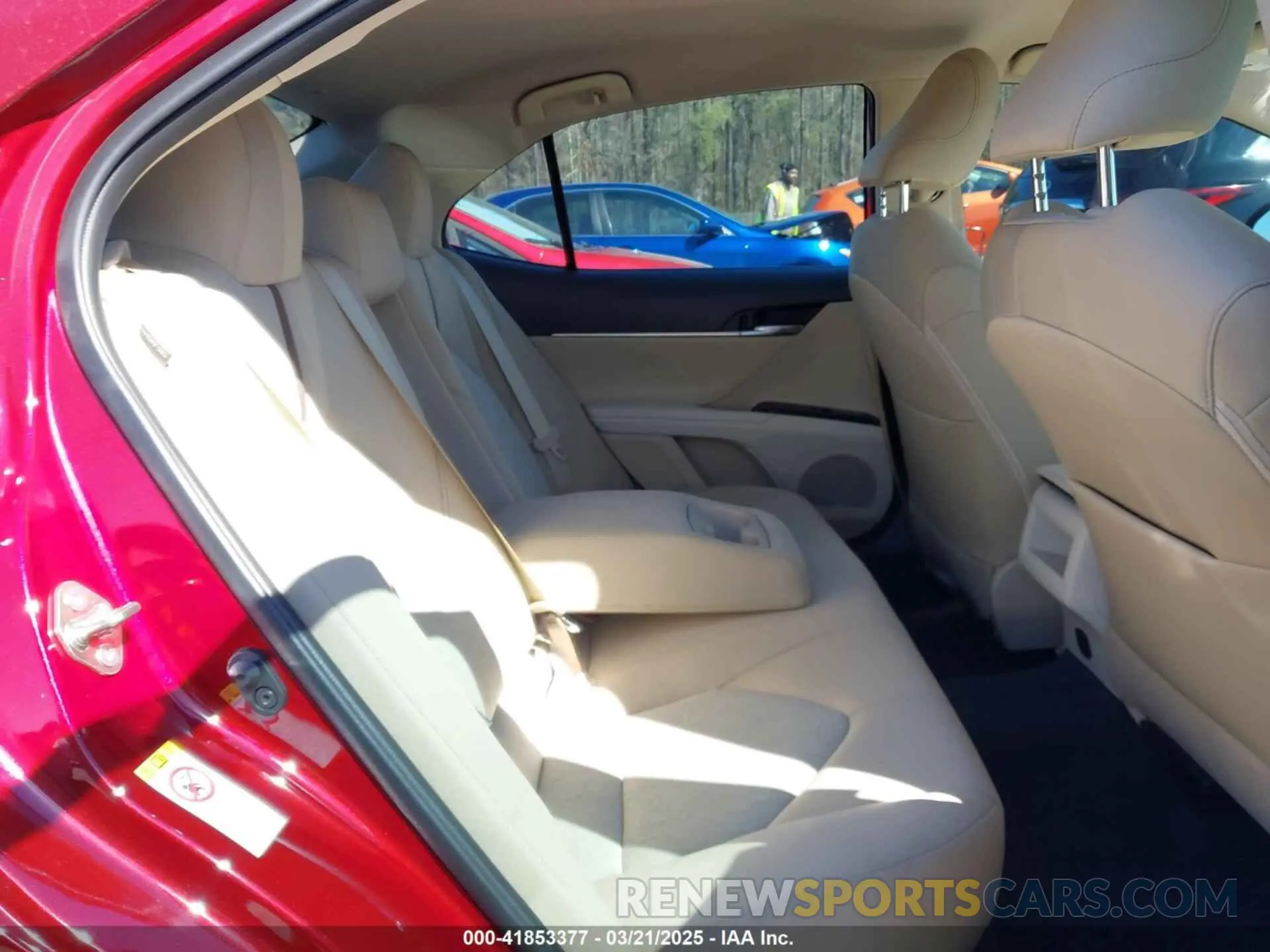 8 Photograph of a damaged car 4T1B11HK9KU708126 TOYOTA CAMRY 2019