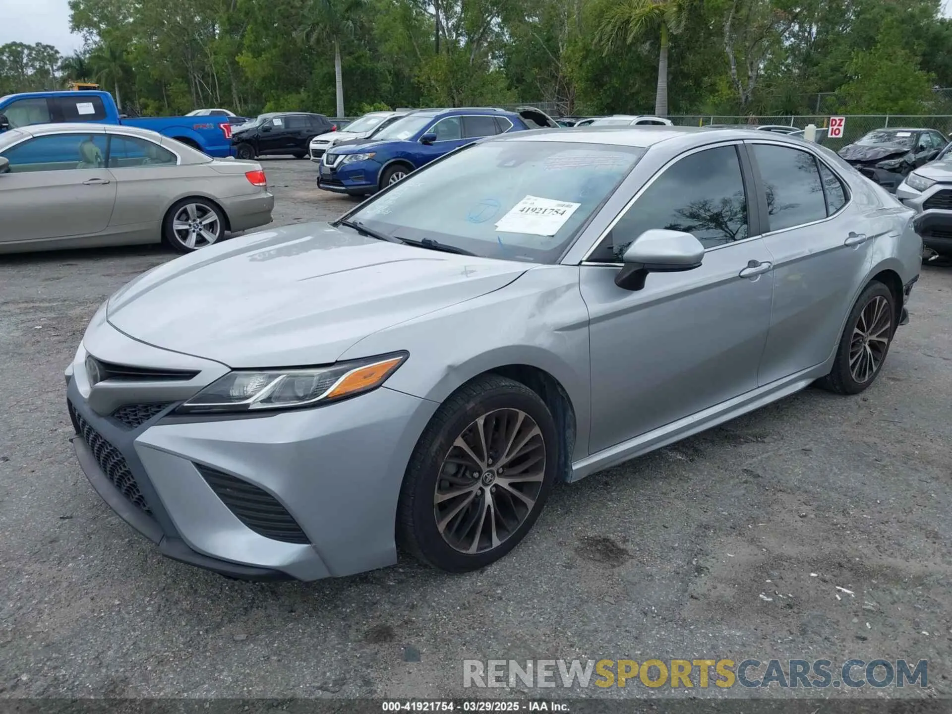 2 Photograph of a damaged car 4T1B11HK9KU708465 TOYOTA CAMRY 2019