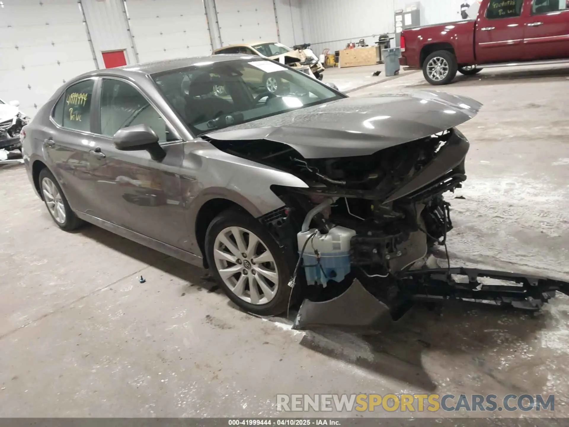 1 Photograph of a damaged car 4T1B11HK9KU709244 TOYOTA CAMRY 2019