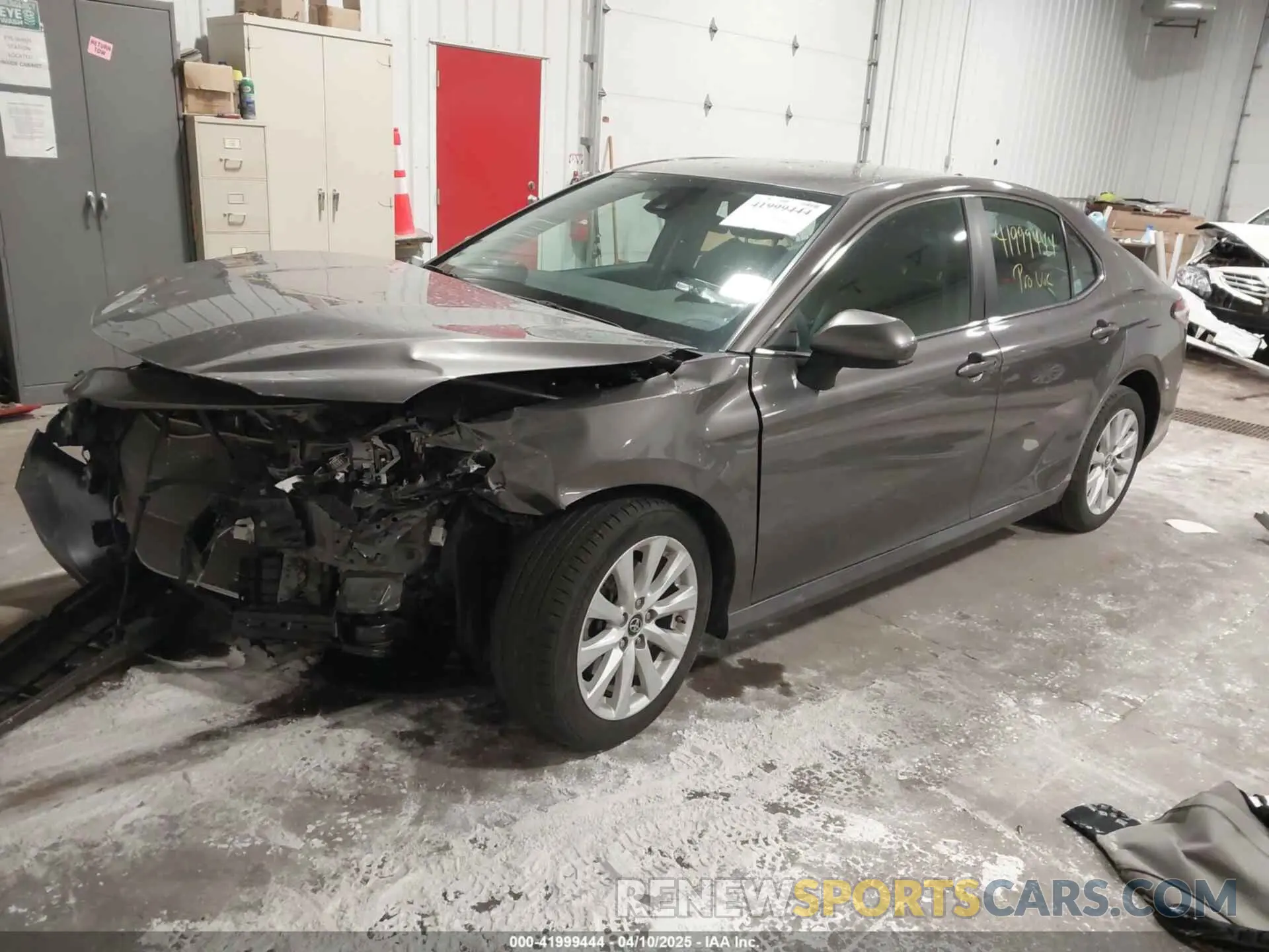 2 Photograph of a damaged car 4T1B11HK9KU709244 TOYOTA CAMRY 2019