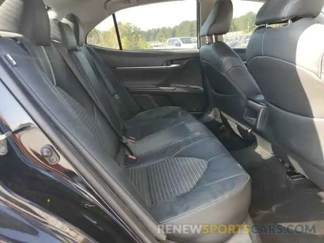 10 Photograph of a damaged car 4T1B11HK9KU711074 TOYOTA CAMRY 2019
