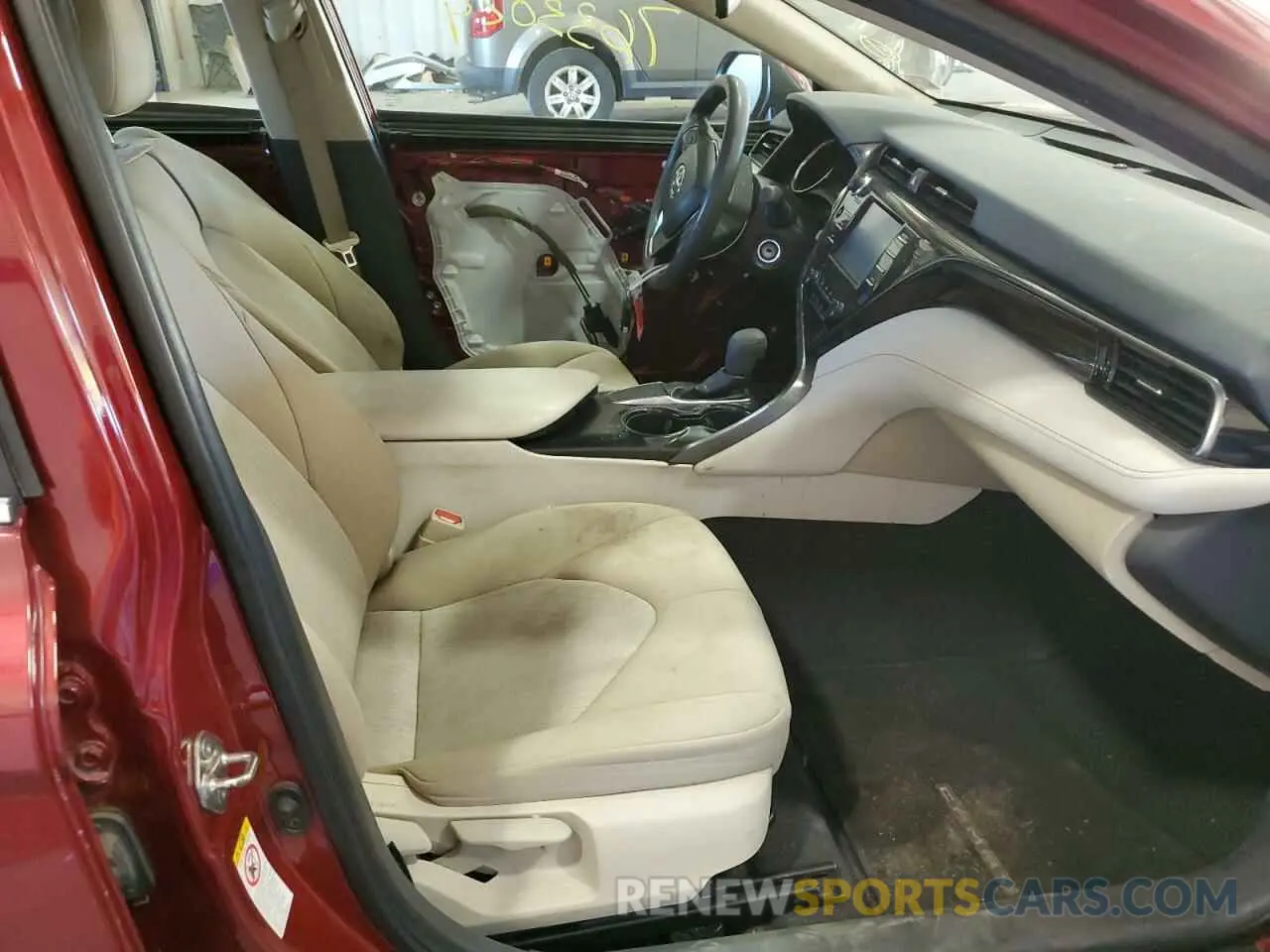 7 Photograph of a damaged car 4T1B11HK9KU712953 TOYOTA CAMRY 2019