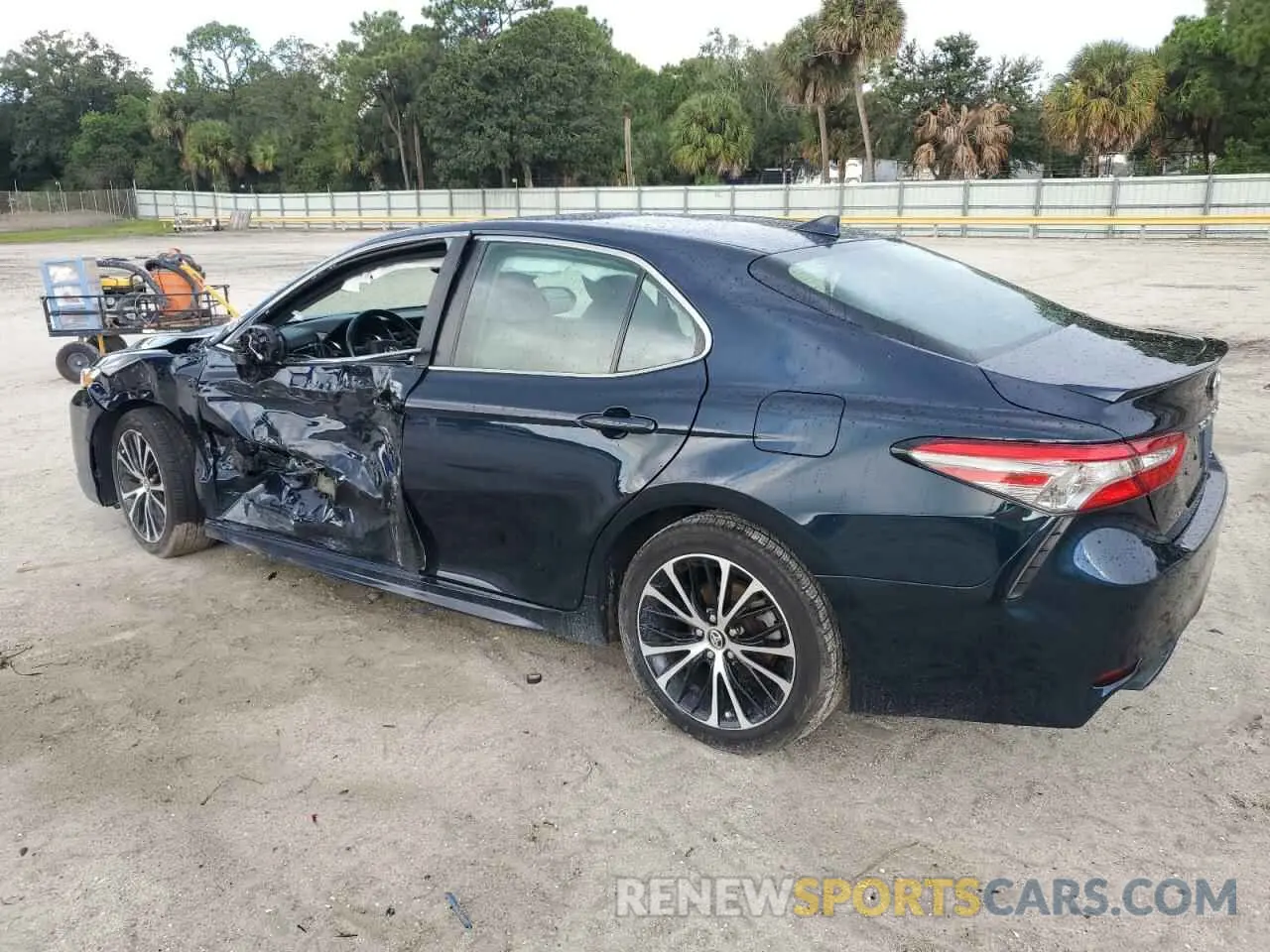 2 Photograph of a damaged car 4T1B11HK9KU718297 TOYOTA CAMRY 2019