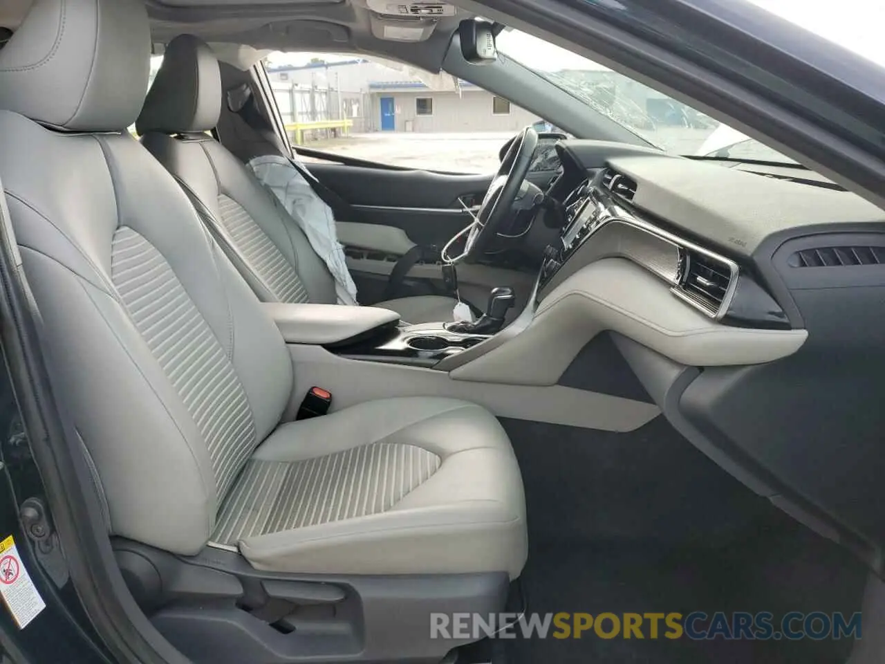 7 Photograph of a damaged car 4T1B11HK9KU718297 TOYOTA CAMRY 2019