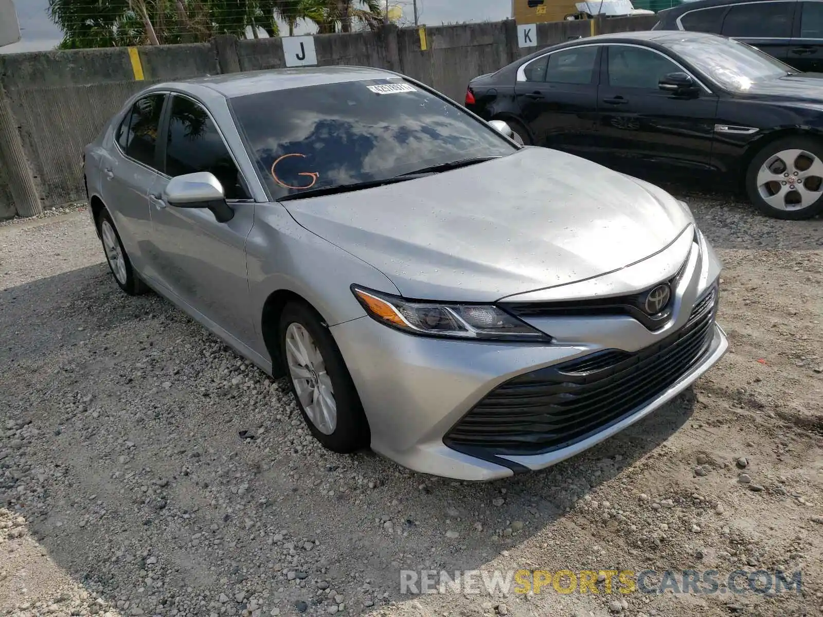 1 Photograph of a damaged car 4T1B11HK9KU719367 TOYOTA CAMRY 2019