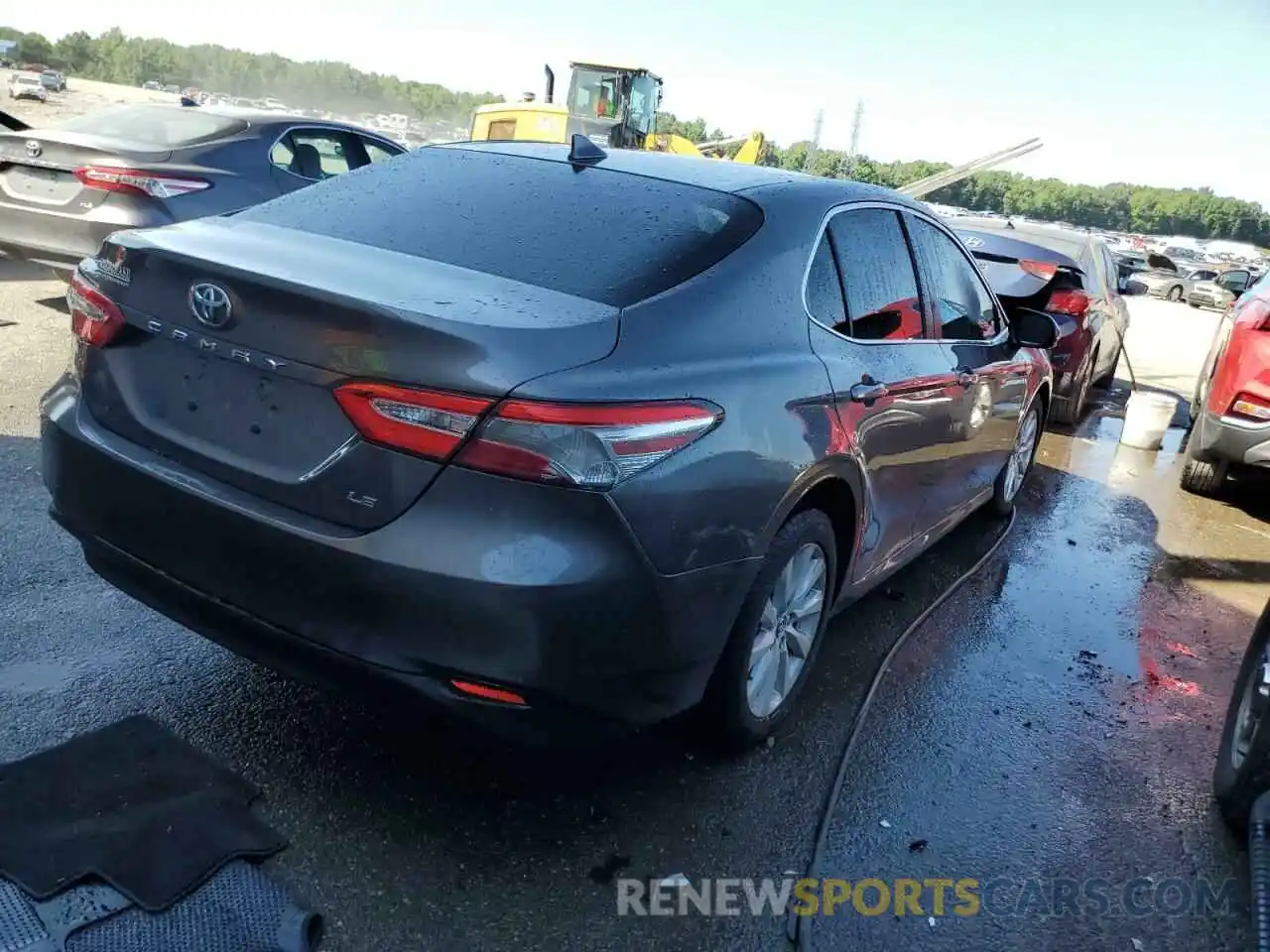 4 Photograph of a damaged car 4T1B11HK9KU720423 TOYOTA CAMRY 2019