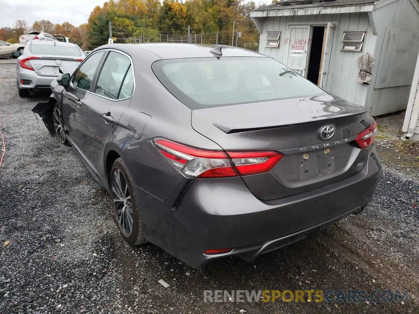 3 Photograph of a damaged car 4T1B11HK9KU721412 TOYOTA CAMRY 2019