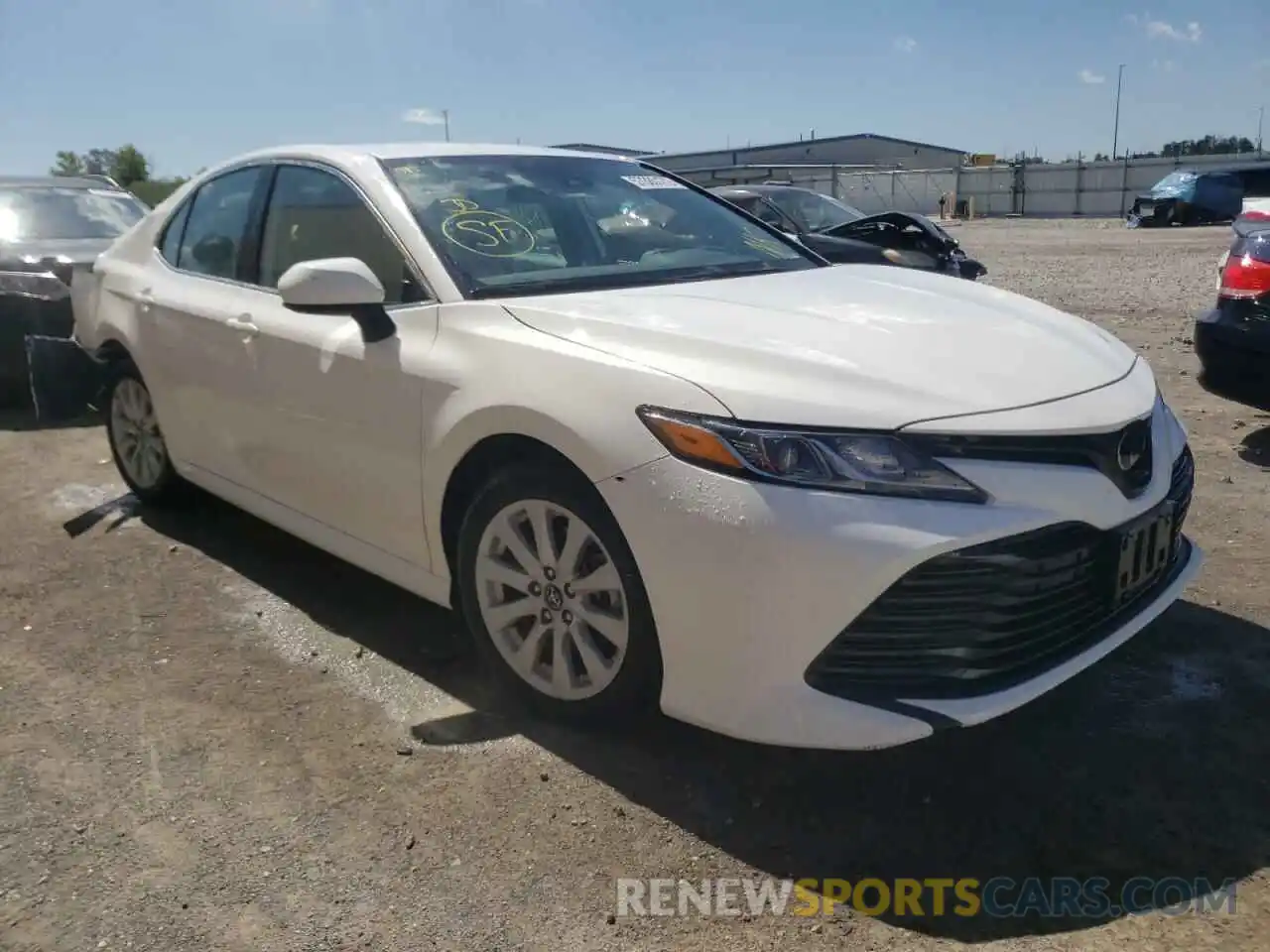 1 Photograph of a damaged car 4T1B11HK9KU722382 TOYOTA CAMRY 2019