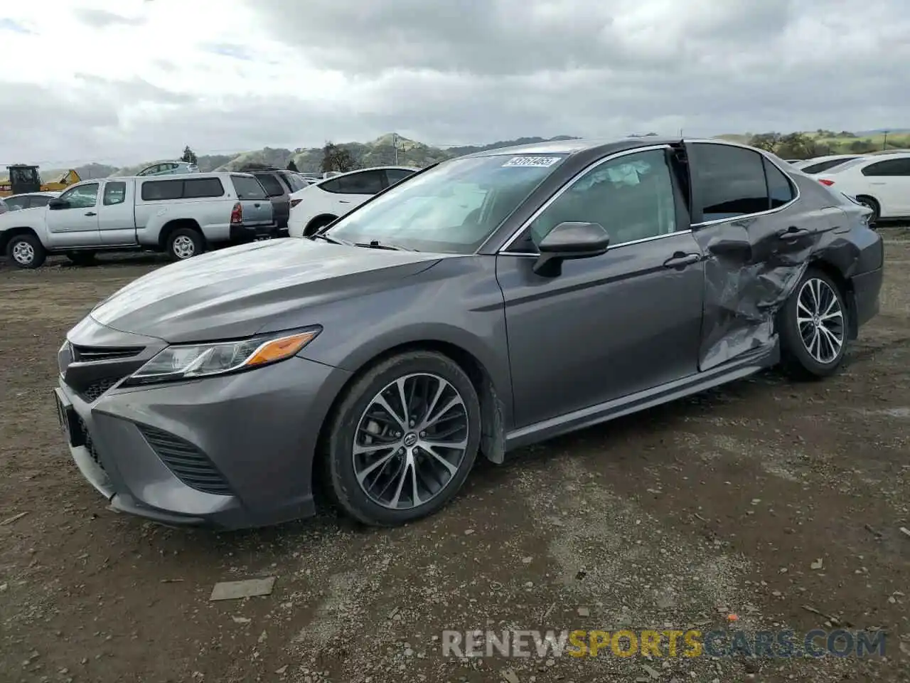 1 Photograph of a damaged car 4T1B11HK9KU723483 TOYOTA CAMRY 2019