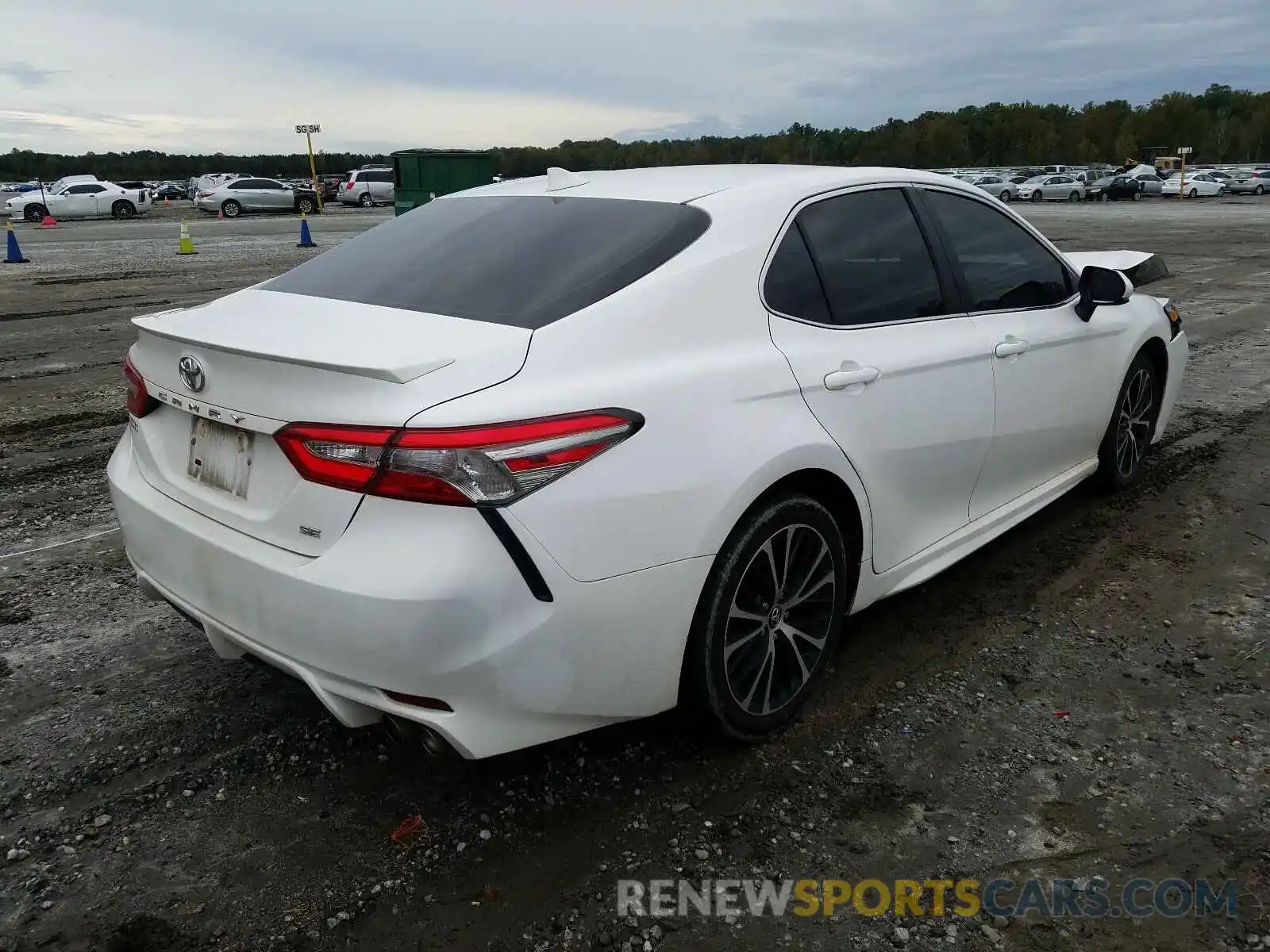 4 Photograph of a damaged car 4T1B11HK9KU725993 TOYOTA CAMRY 2019