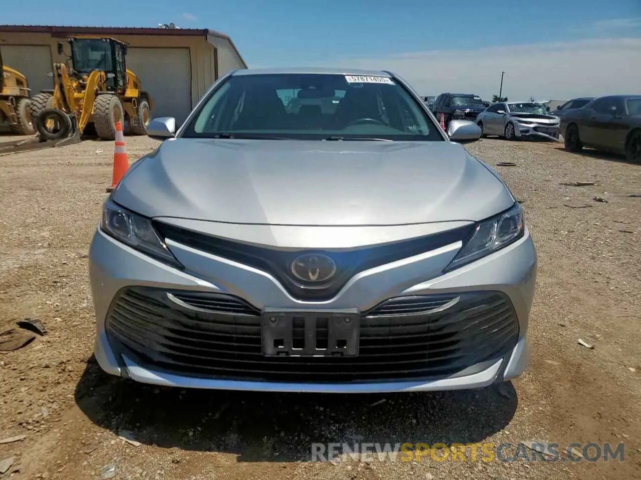 5 Photograph of a damaged car 4T1B11HK9KU729395 TOYOTA CAMRY 2019