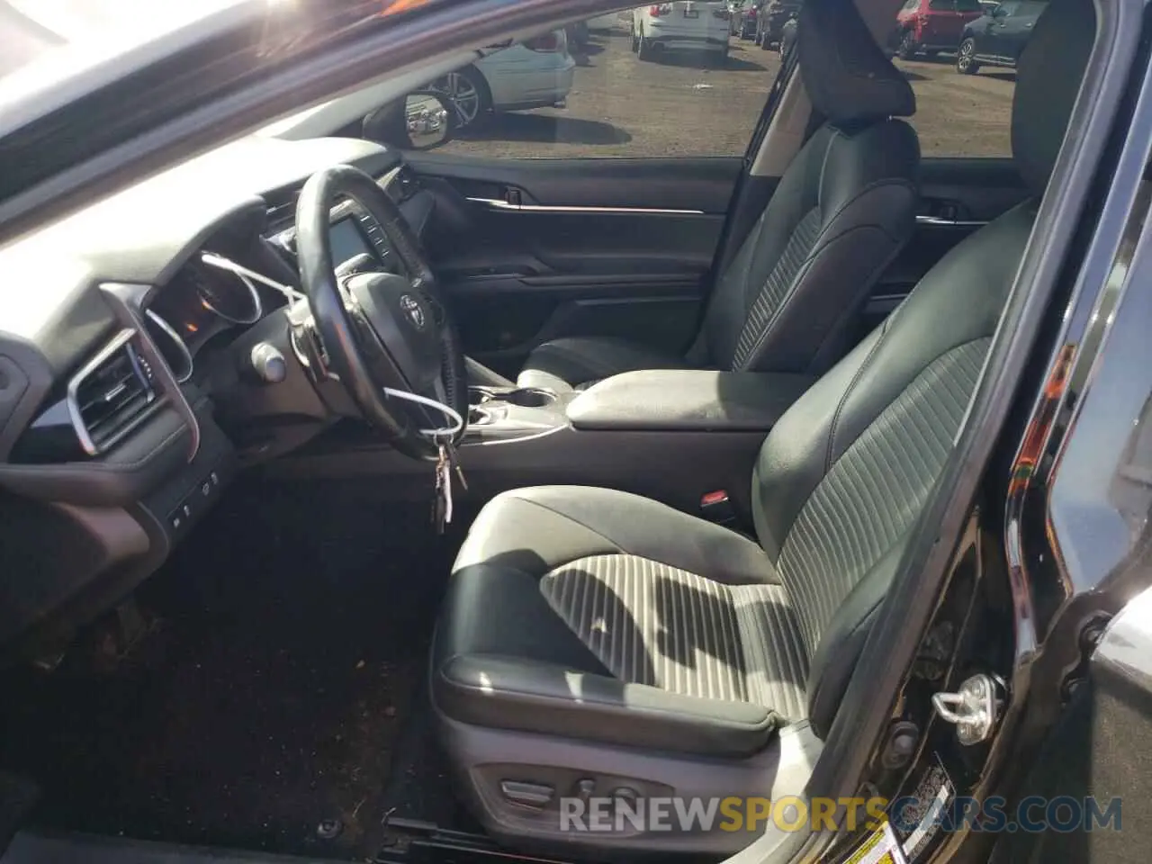 7 Photograph of a damaged car 4T1B11HK9KU735410 TOYOTA CAMRY 2019