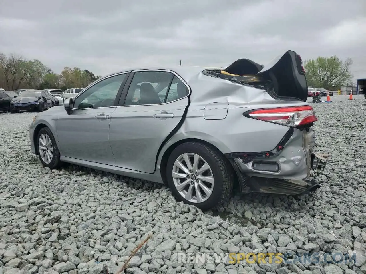 2 Photograph of a damaged car 4T1B11HK9KU736122 TOYOTA CAMRY 2019