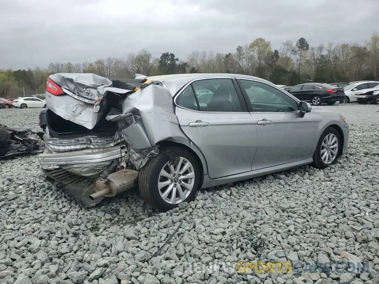 3 Photograph of a damaged car 4T1B11HK9KU736122 TOYOTA CAMRY 2019