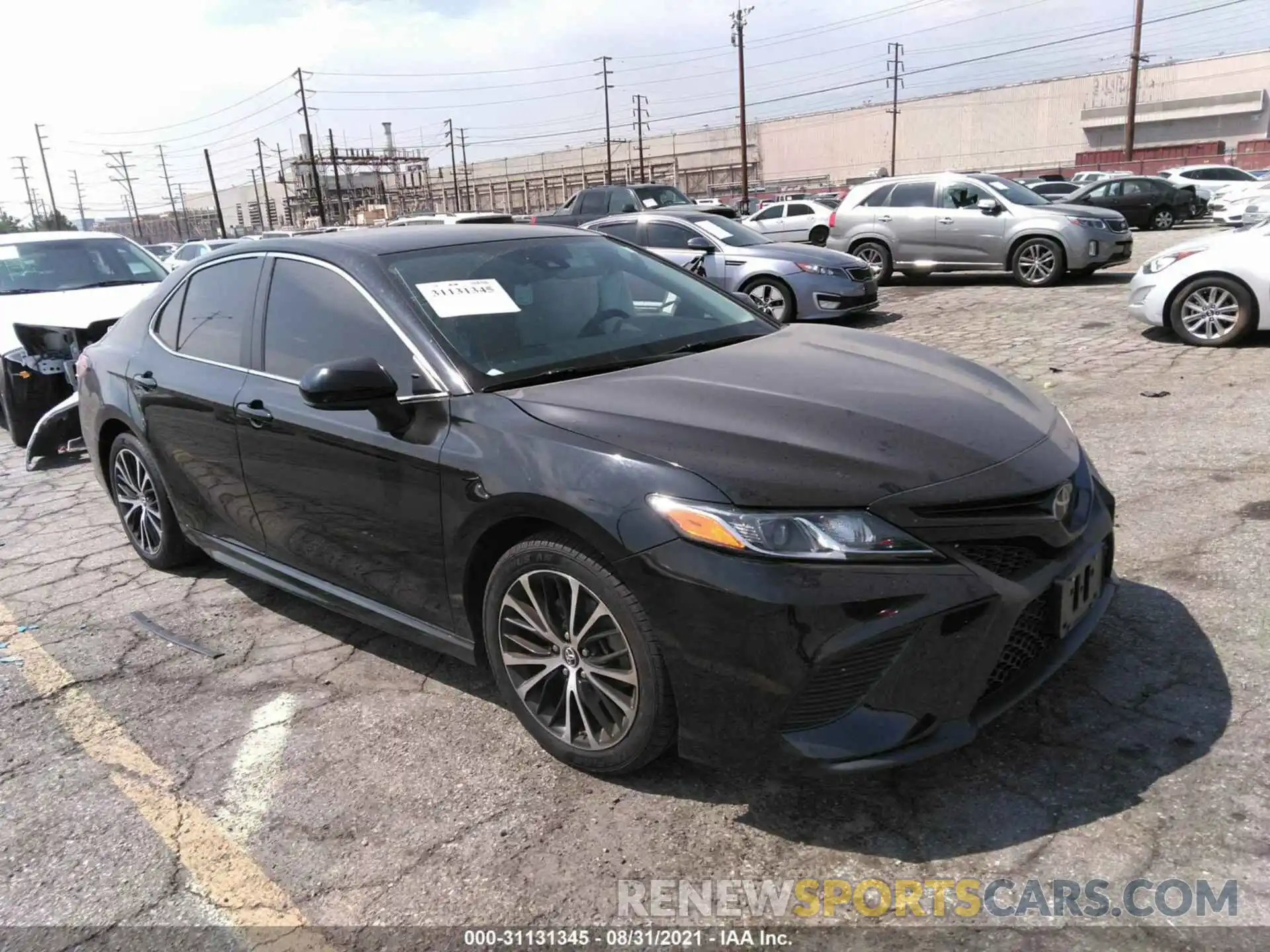 1 Photograph of a damaged car 4T1B11HK9KU739084 TOYOTA CAMRY 2019