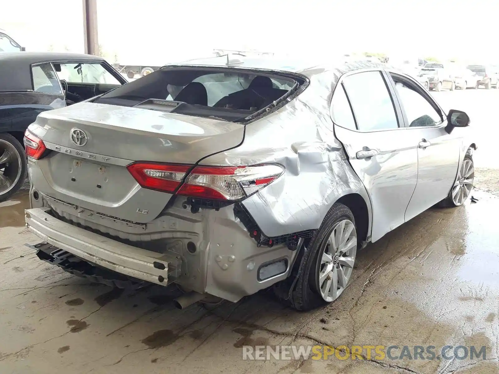 4 Photograph of a damaged car 4T1B11HK9KU741028 TOYOTA CAMRY 2019