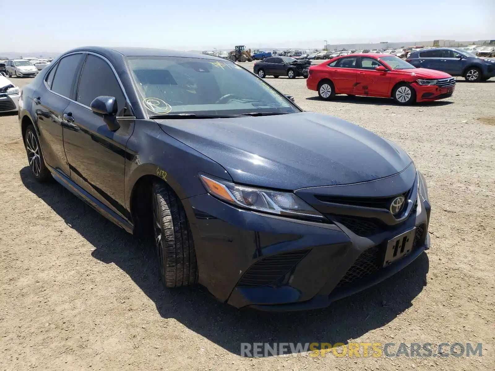 1 Photograph of a damaged car 4T1B11HK9KU744463 TOYOTA CAMRY 2019