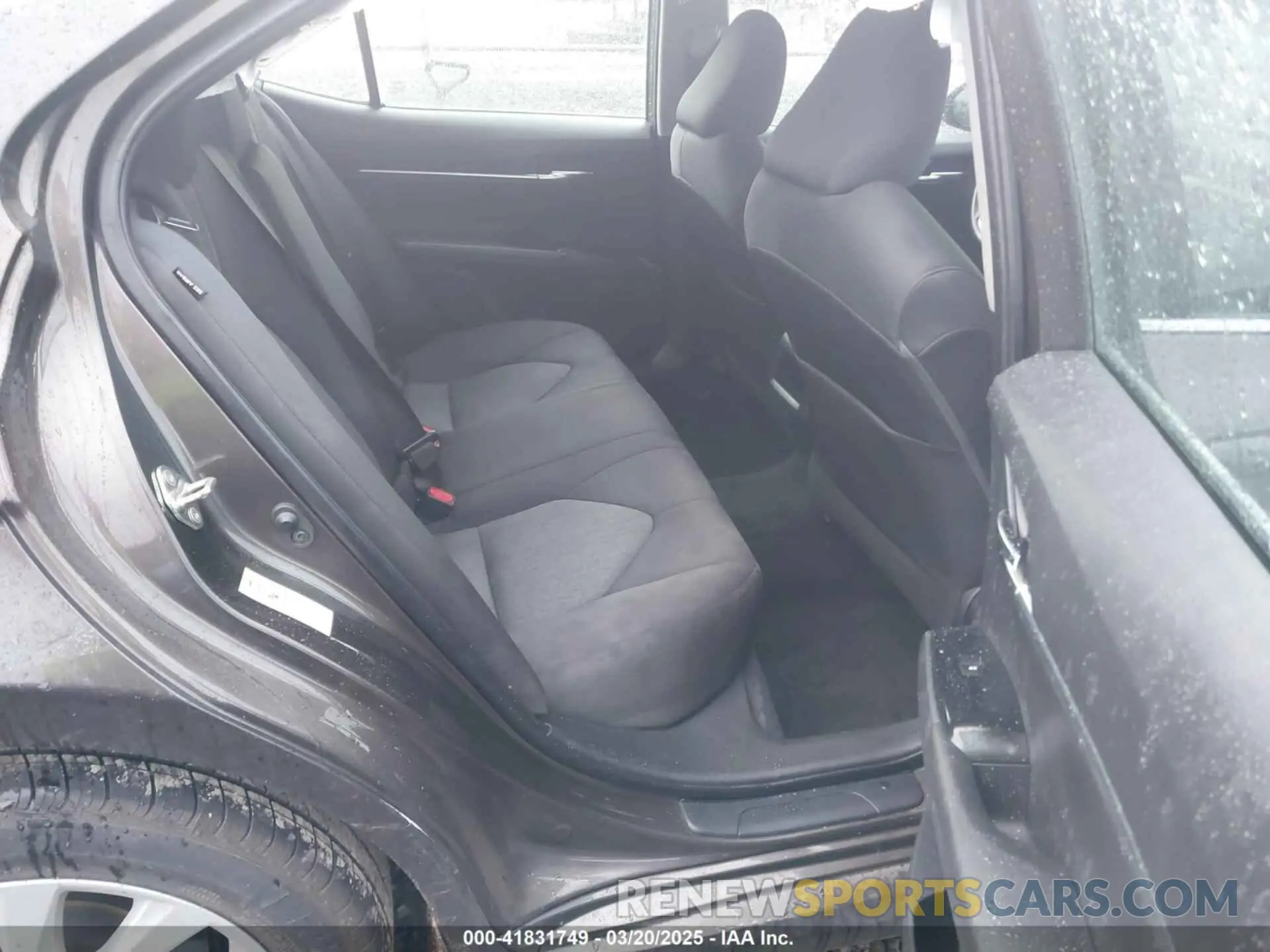 8 Photograph of a damaged car 4T1B11HK9KU744852 TOYOTA CAMRY 2019
