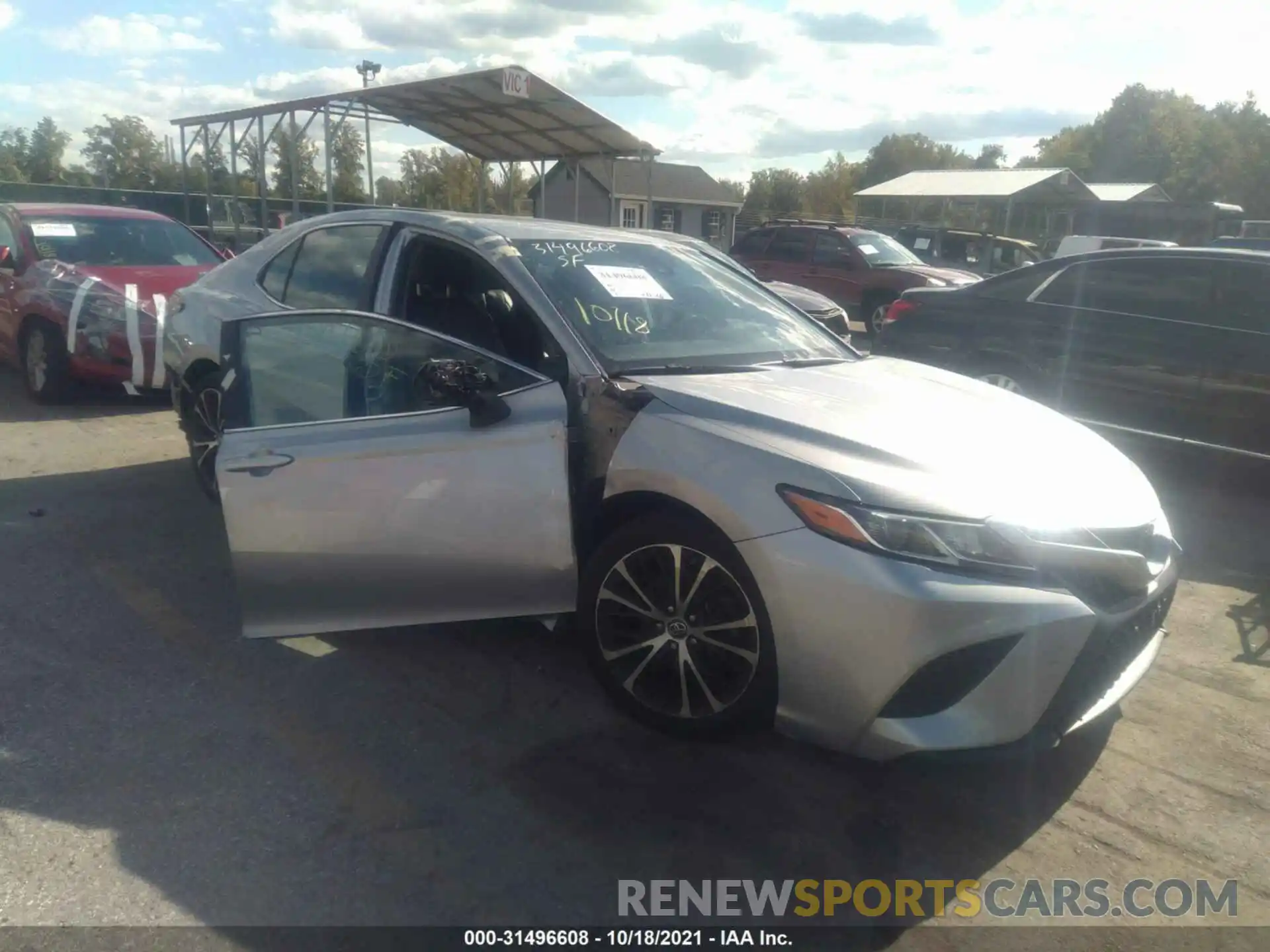 1 Photograph of a damaged car 4T1B11HK9KU746035 TOYOTA CAMRY 2019