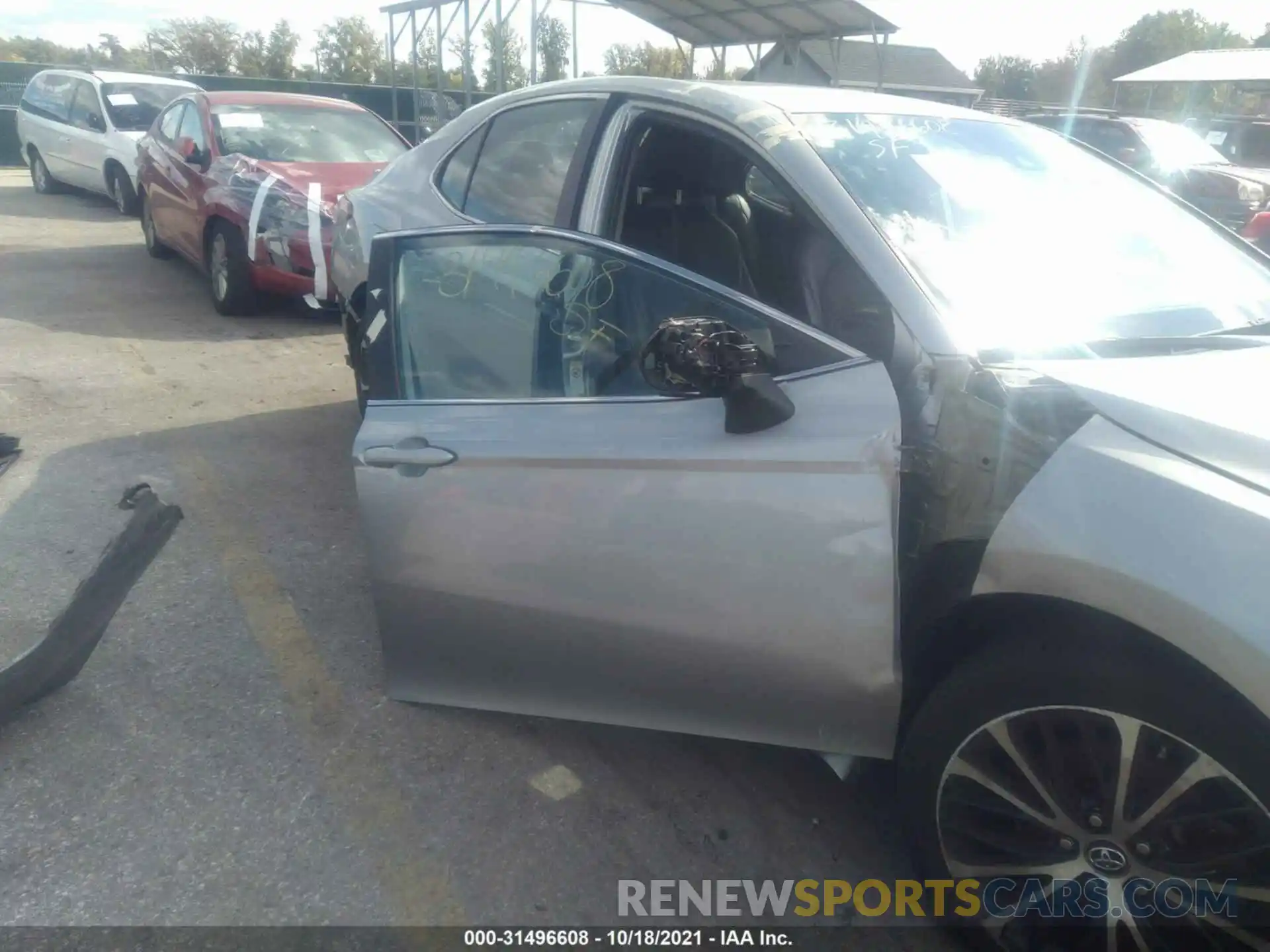 6 Photograph of a damaged car 4T1B11HK9KU746035 TOYOTA CAMRY 2019