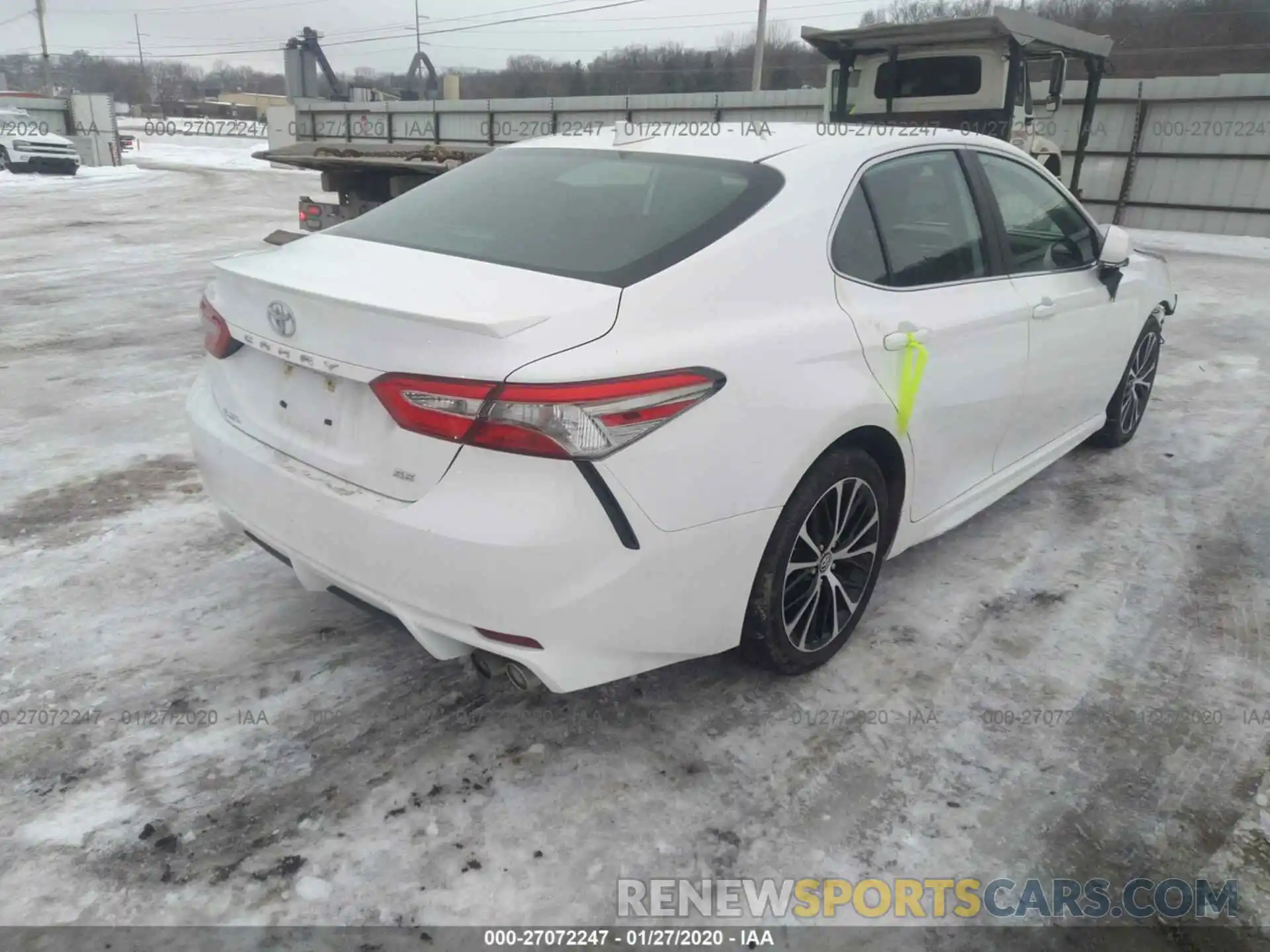 4 Photograph of a damaged car 4T1B11HK9KU746746 TOYOTA CAMRY 2019