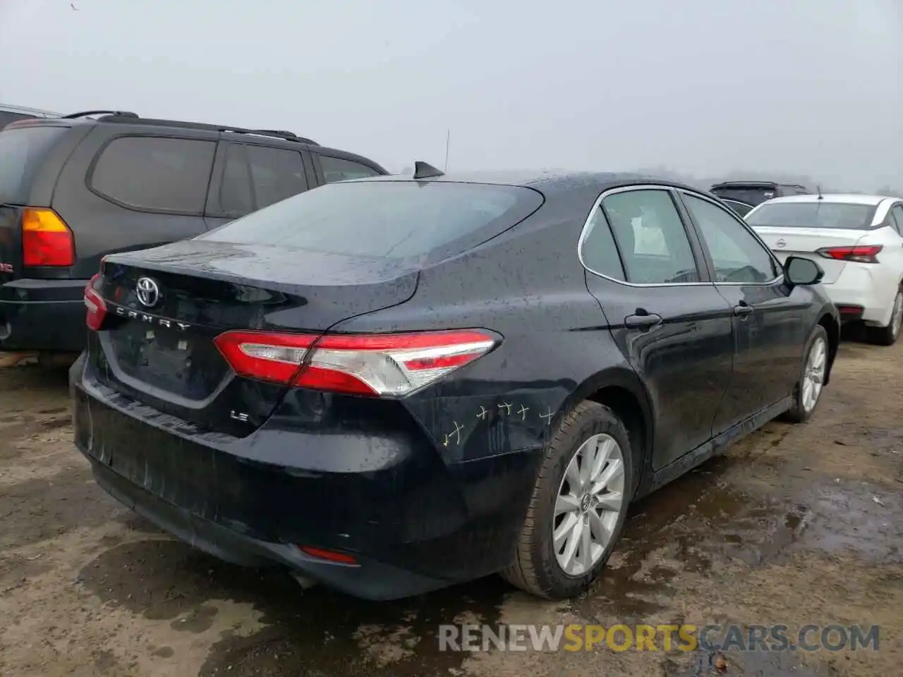 4 Photograph of a damaged car 4T1B11HK9KU747427 TOYOTA CAMRY 2019