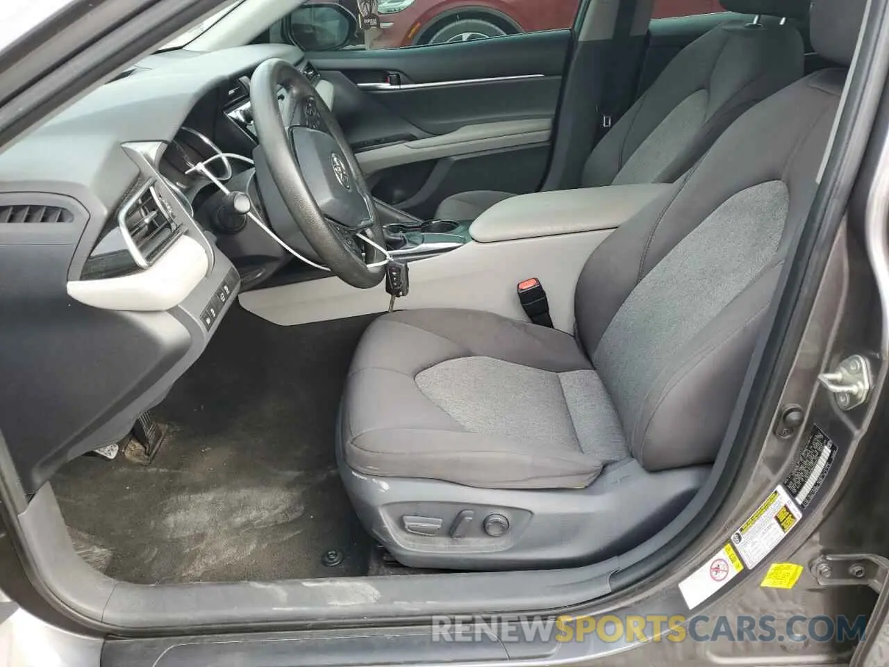 7 Photograph of a damaged car 4T1B11HK9KU750733 TOYOTA CAMRY 2019