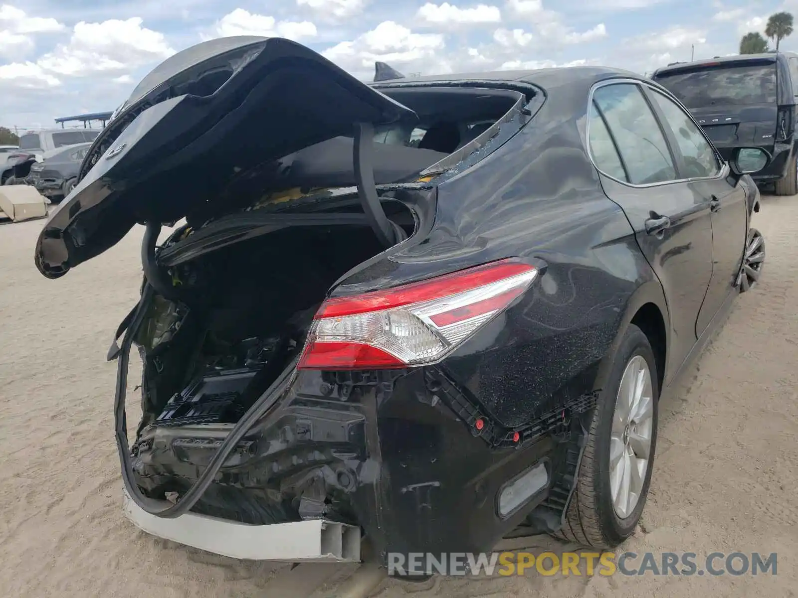 4 Photograph of a damaged car 4T1B11HK9KU754507 TOYOTA CAMRY 2019