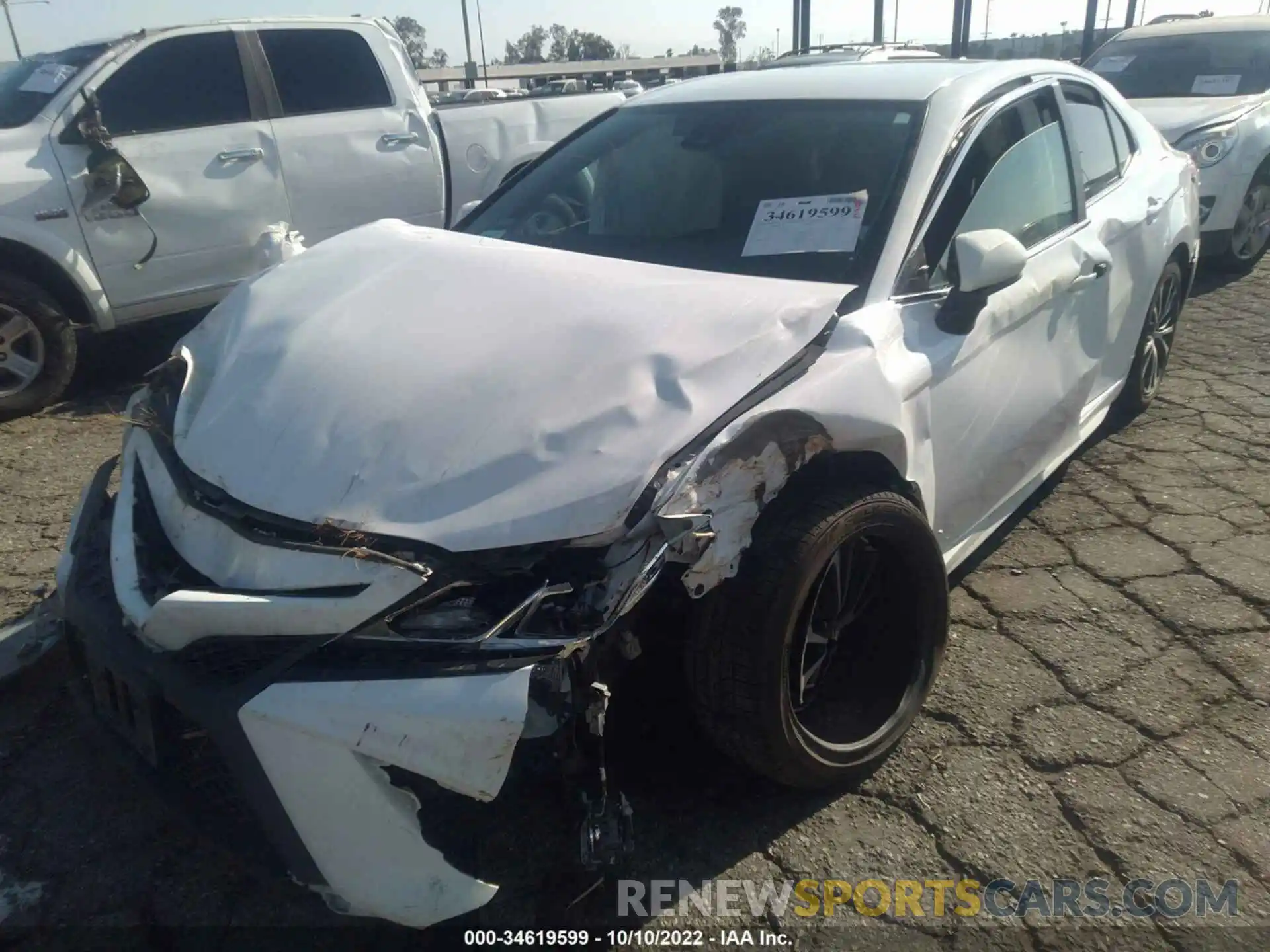 2 Photograph of a damaged car 4T1B11HK9KU755835 TOYOTA CAMRY 2019