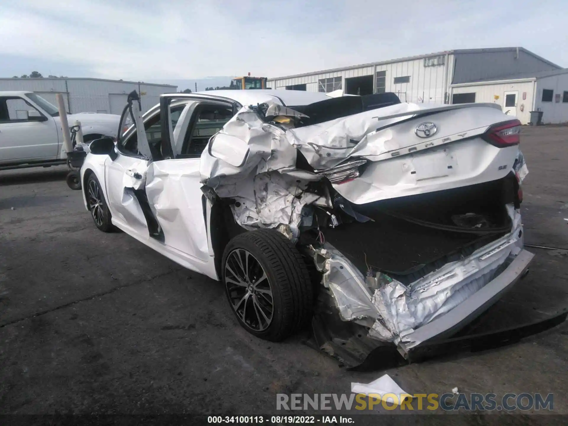 6 Photograph of a damaged car 4T1B11HK9KU757021 TOYOTA CAMRY 2019