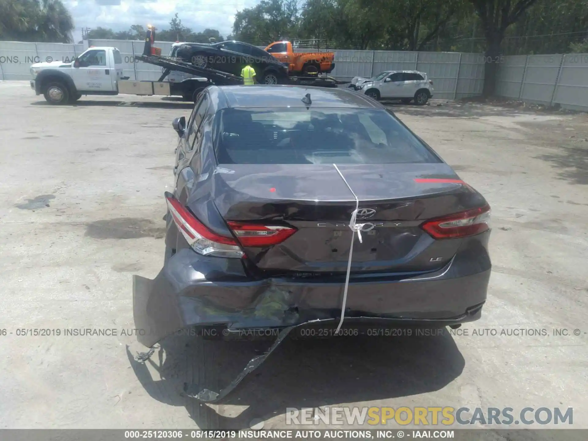 6 Photograph of a damaged car 4T1B11HK9KU759268 TOYOTA CAMRY 2019