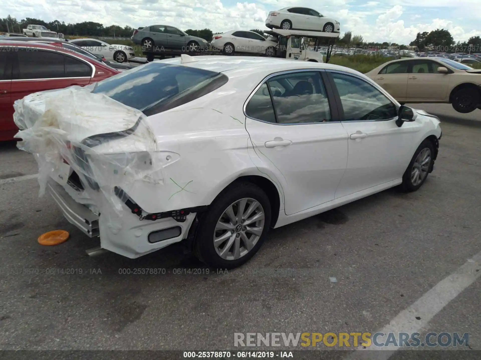 4 Photograph of a damaged car 4T1B11HK9KU761652 TOYOTA CAMRY 2019