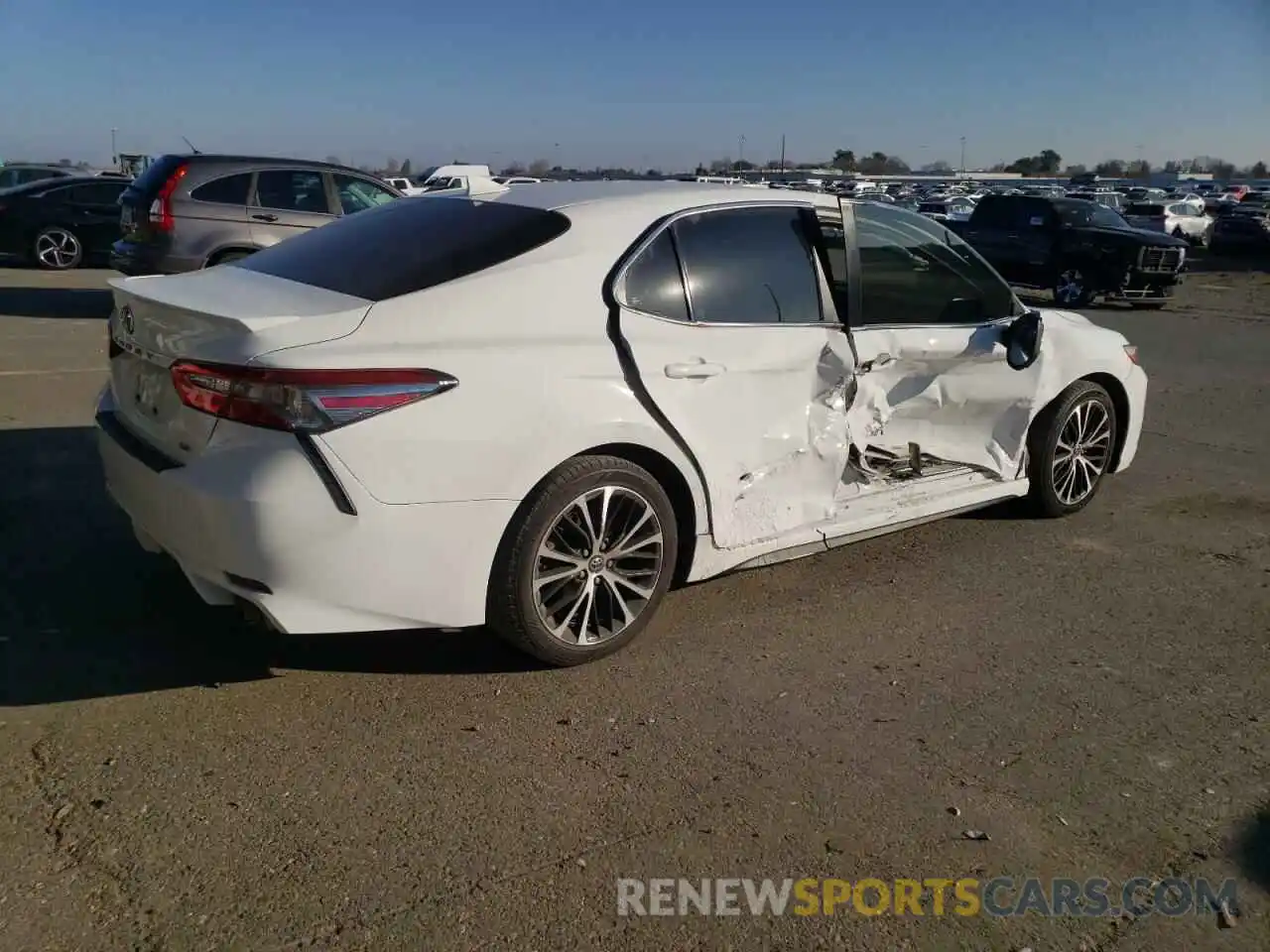 3 Photograph of a damaged car 4T1B11HK9KU762574 TOYOTA CAMRY 2019