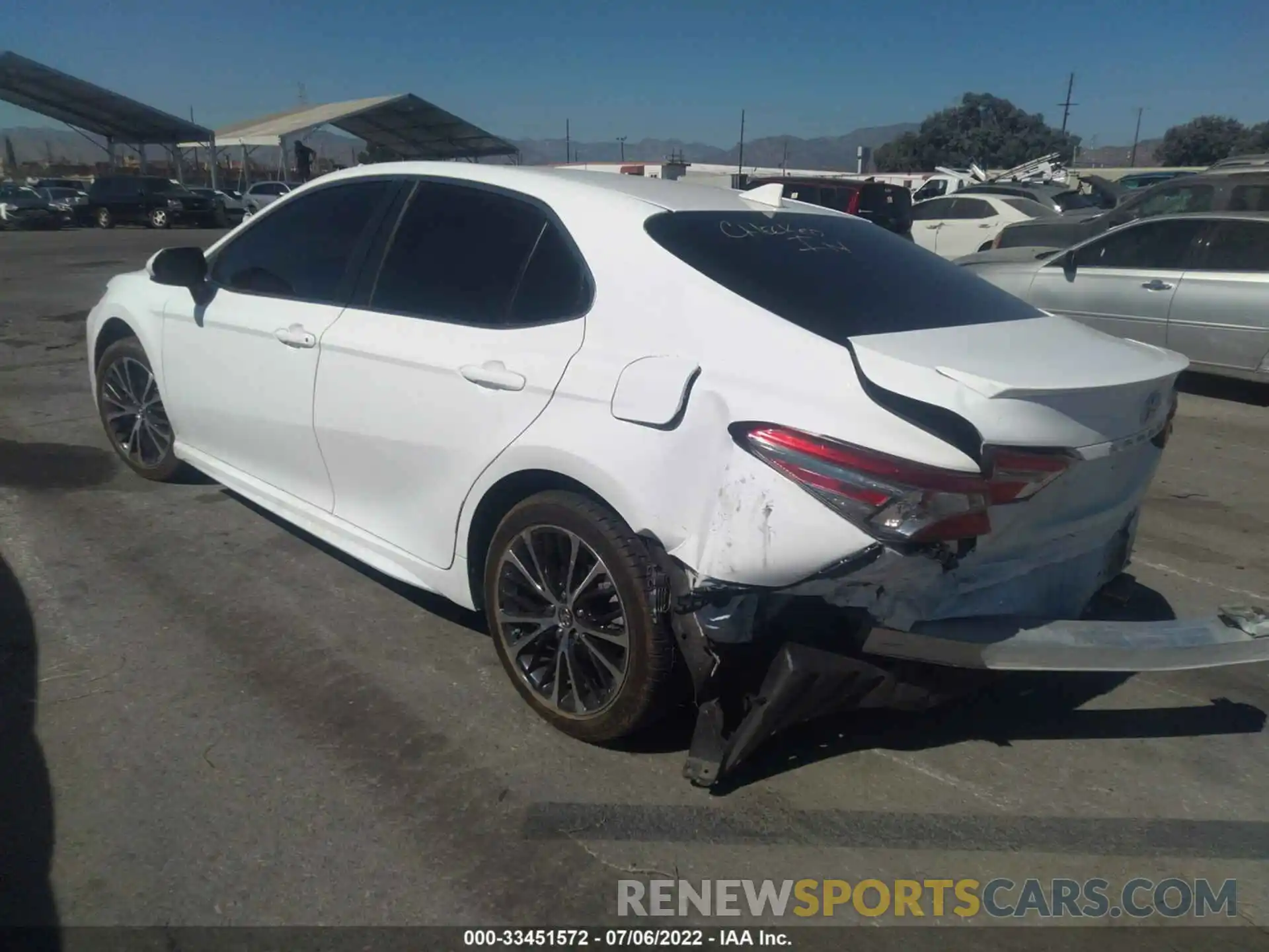 3 Photograph of a damaged car 4T1B11HK9KU765541 TOYOTA CAMRY 2019