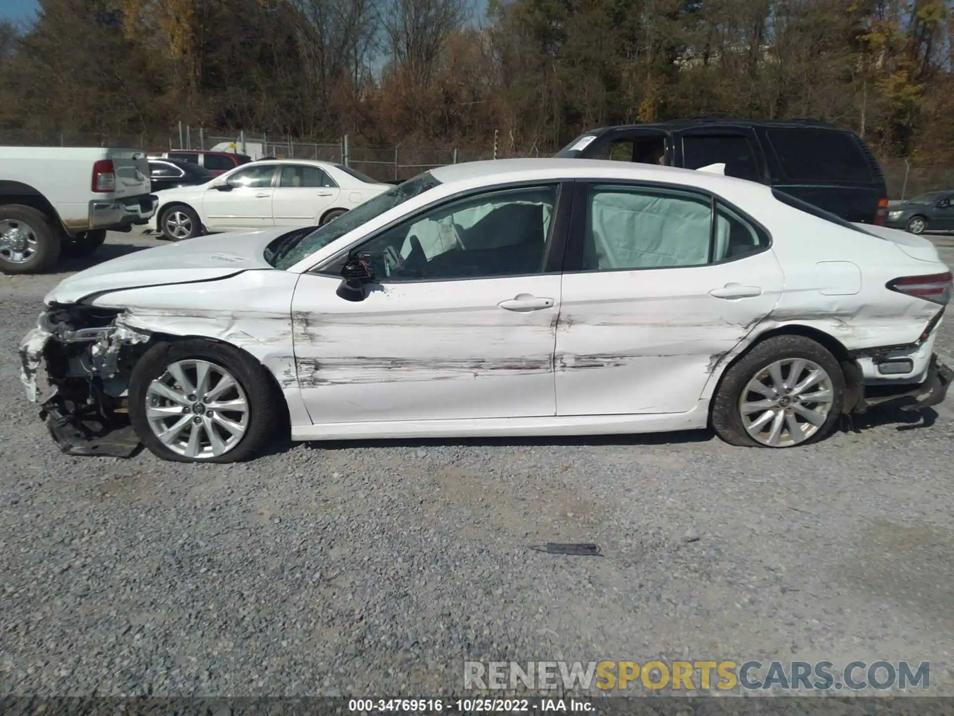 6 Photograph of a damaged car 4T1B11HK9KU770402 TOYOTA CAMRY 2019