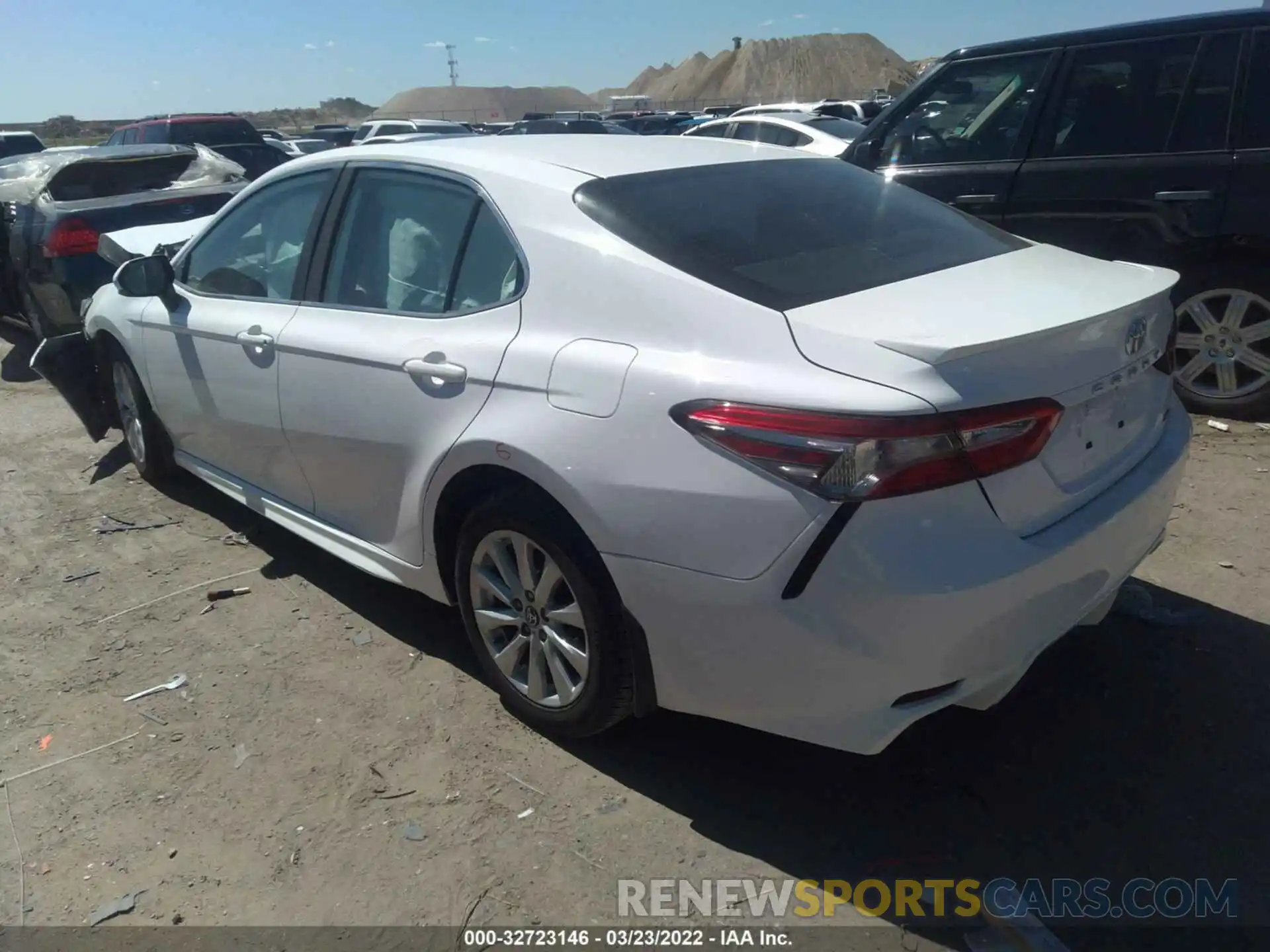 3 Photograph of a damaged car 4T1B11HK9KU770982 TOYOTA CAMRY 2019