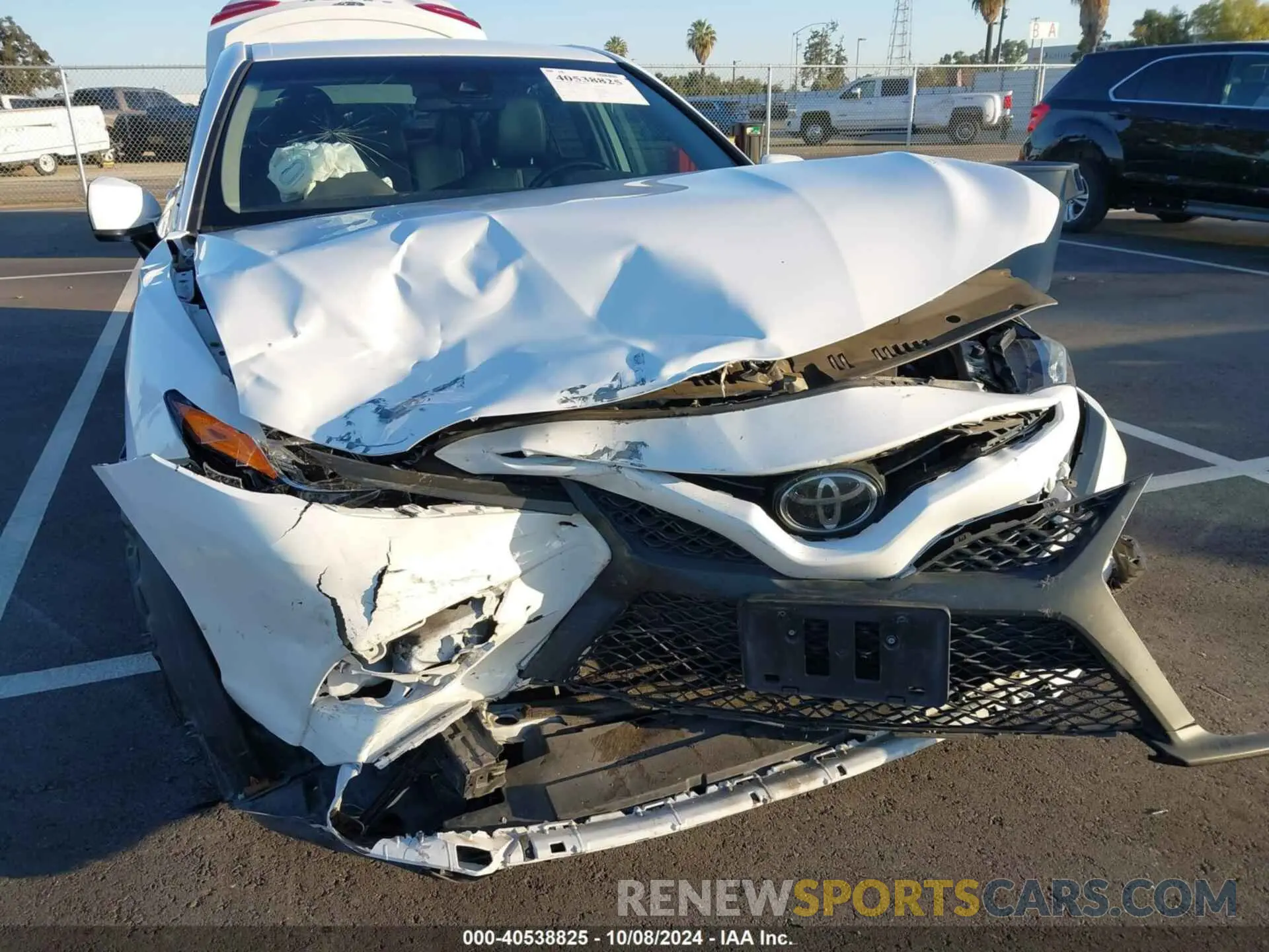 6 Photograph of a damaged car 4T1B11HK9KU773574 TOYOTA CAMRY 2019