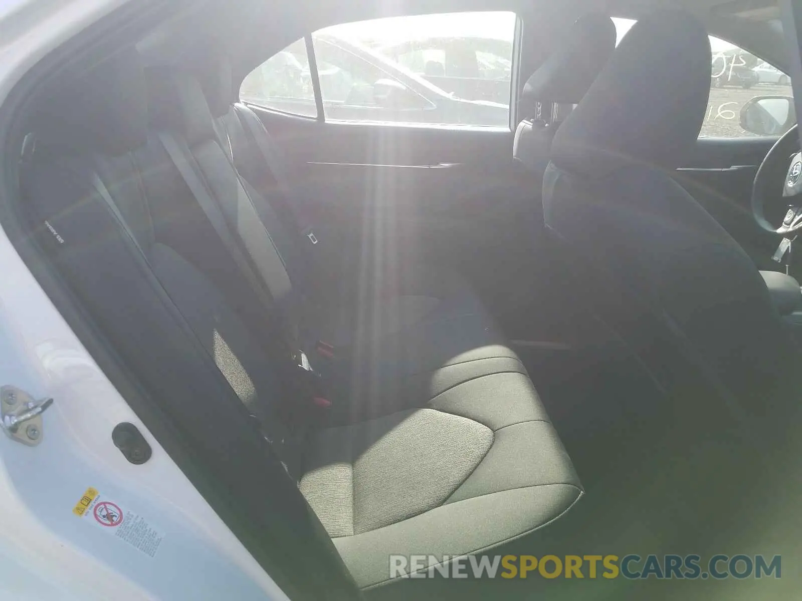 6 Photograph of a damaged car 4T1B11HK9KU774160 TOYOTA CAMRY 2019