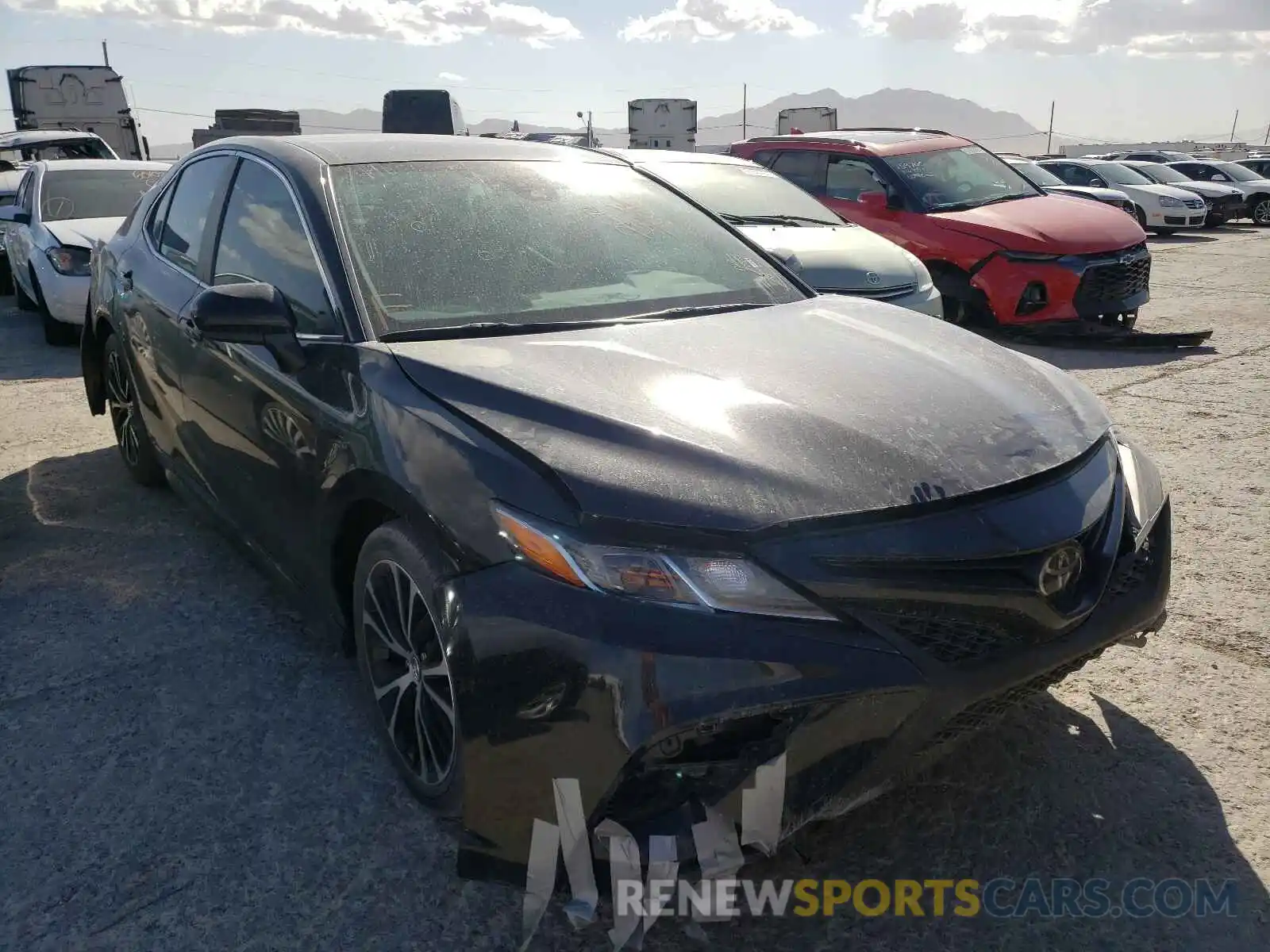 1 Photograph of a damaged car 4T1B11HK9KU779066 TOYOTA CAMRY 2019