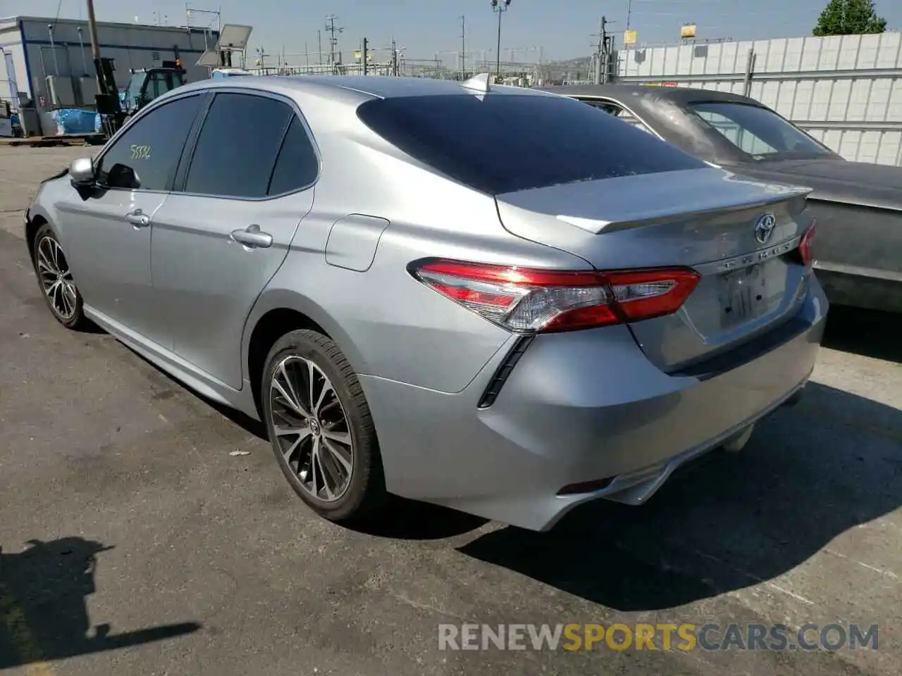 3 Photograph of a damaged car 4T1B11HK9KU781190 TOYOTA CAMRY 2019