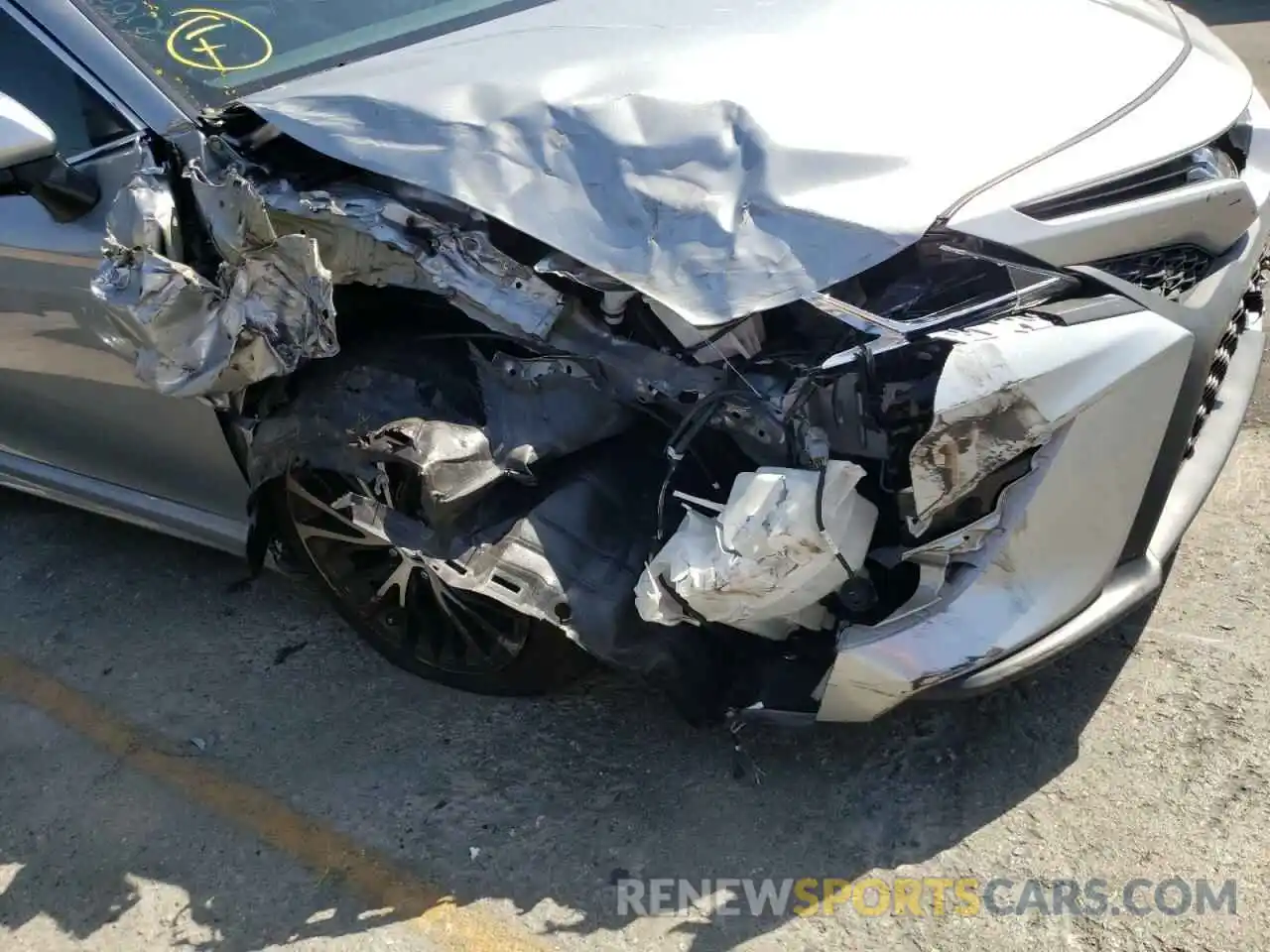 9 Photograph of a damaged car 4T1B11HK9KU781190 TOYOTA CAMRY 2019