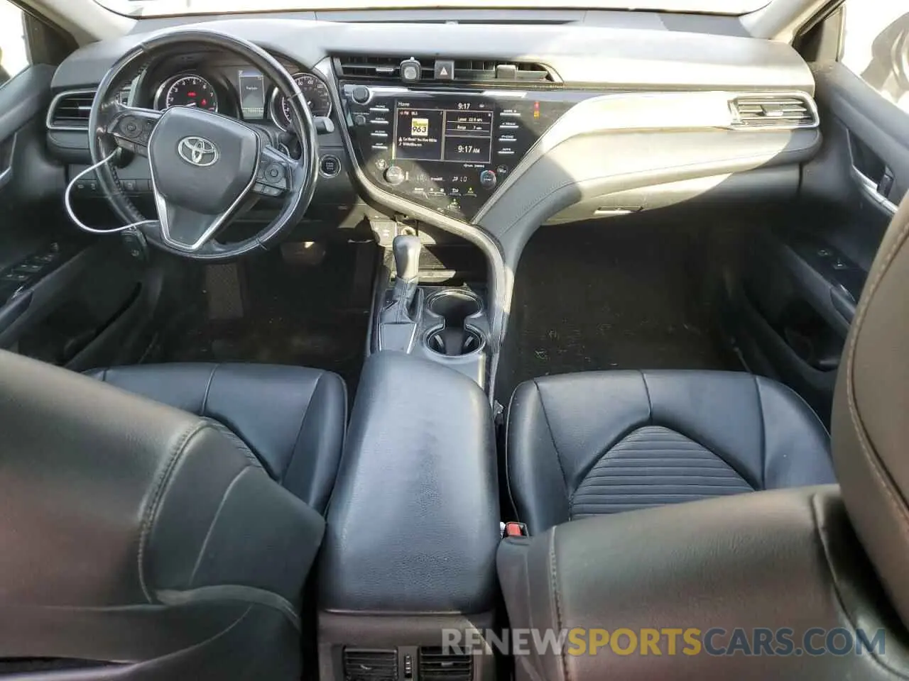 8 Photograph of a damaged car 4T1B11HK9KU783733 TOYOTA CAMRY 2019