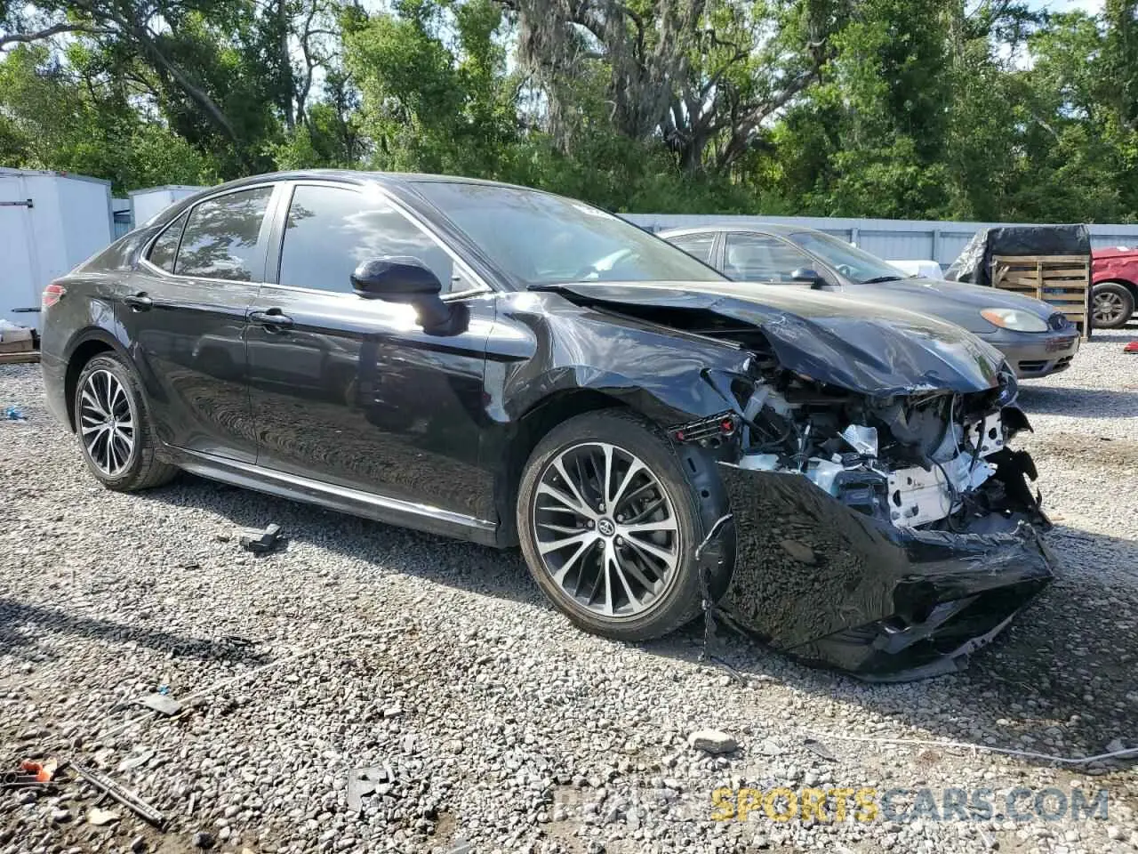 4 Photograph of a damaged car 4T1B11HK9KU784445 TOYOTA CAMRY 2019