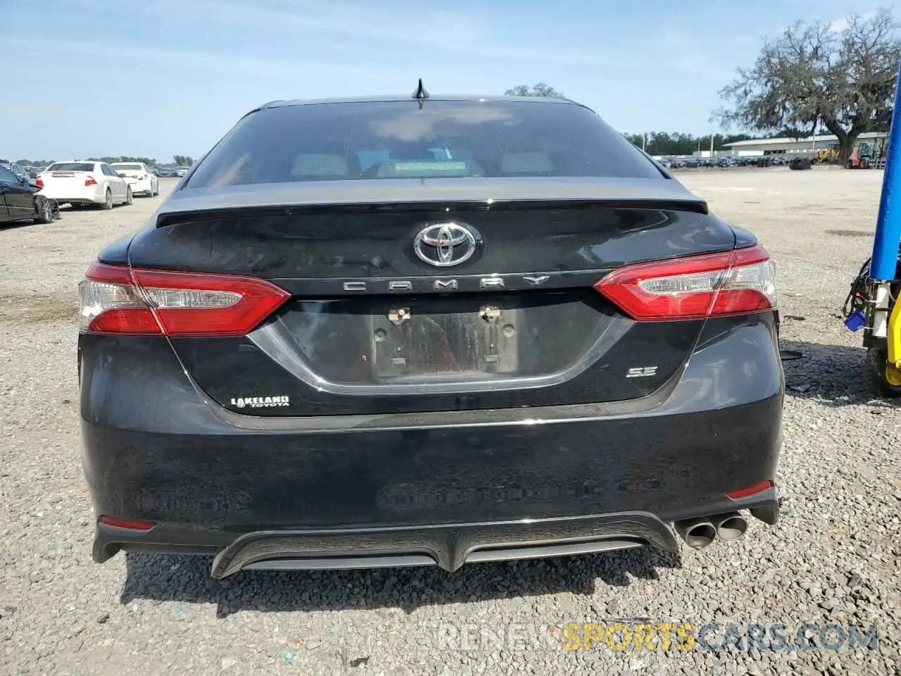 6 Photograph of a damaged car 4T1B11HK9KU784445 TOYOTA CAMRY 2019
