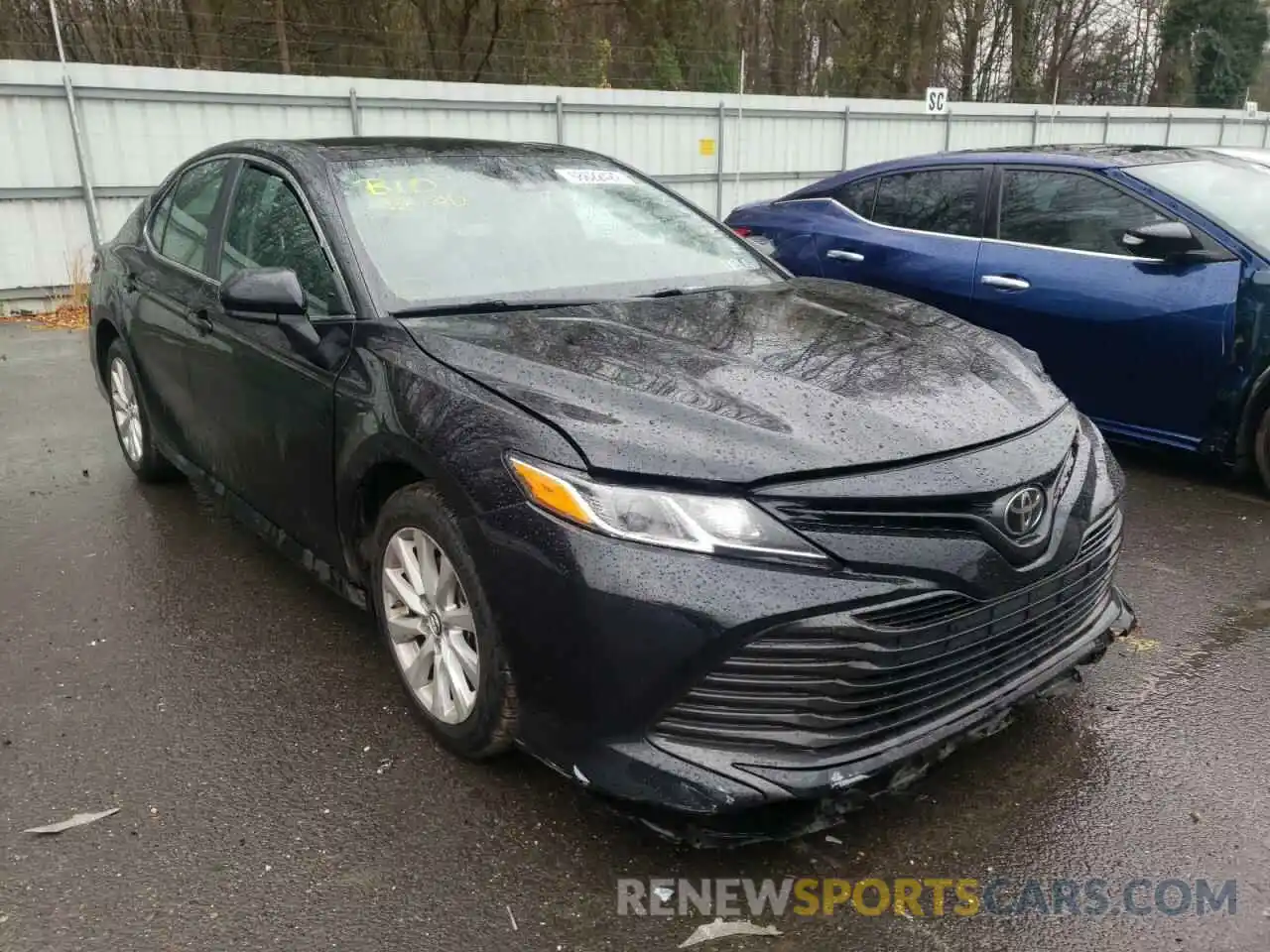 4 Photograph of a damaged car 4T1B11HK9KU785658 TOYOTA CAMRY 2019